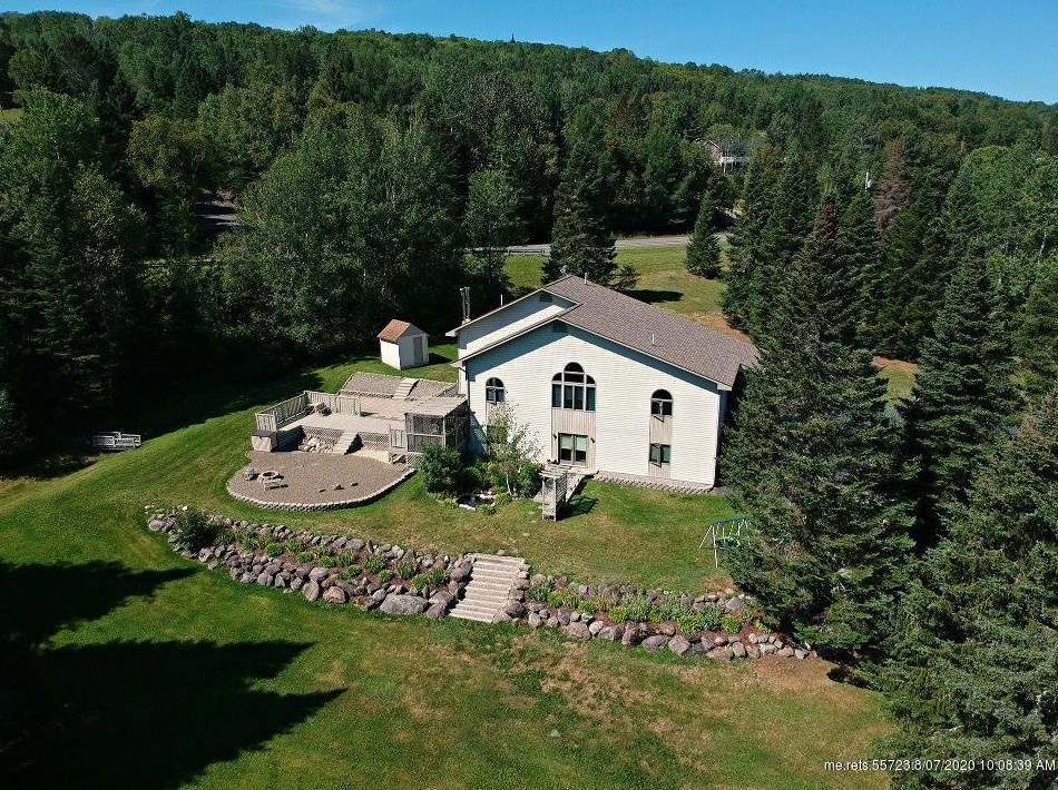 15 Marquis Rd, Fort-Kent, ME 04743 exterior