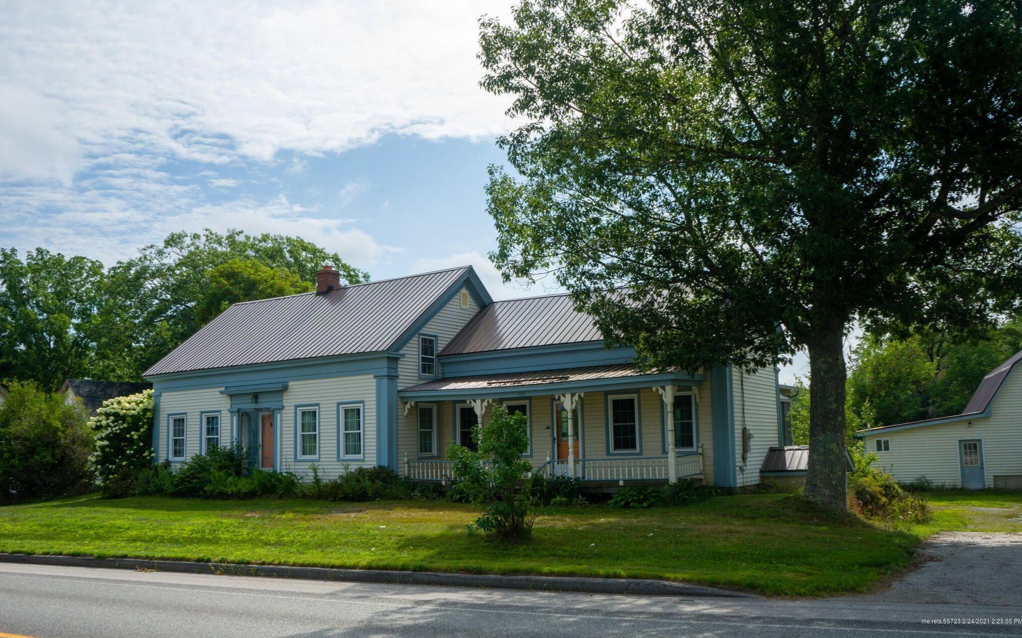 320 River Rd, Orrington, ME 04474