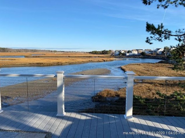 17 White Cap Ln, Wells, ME 04090