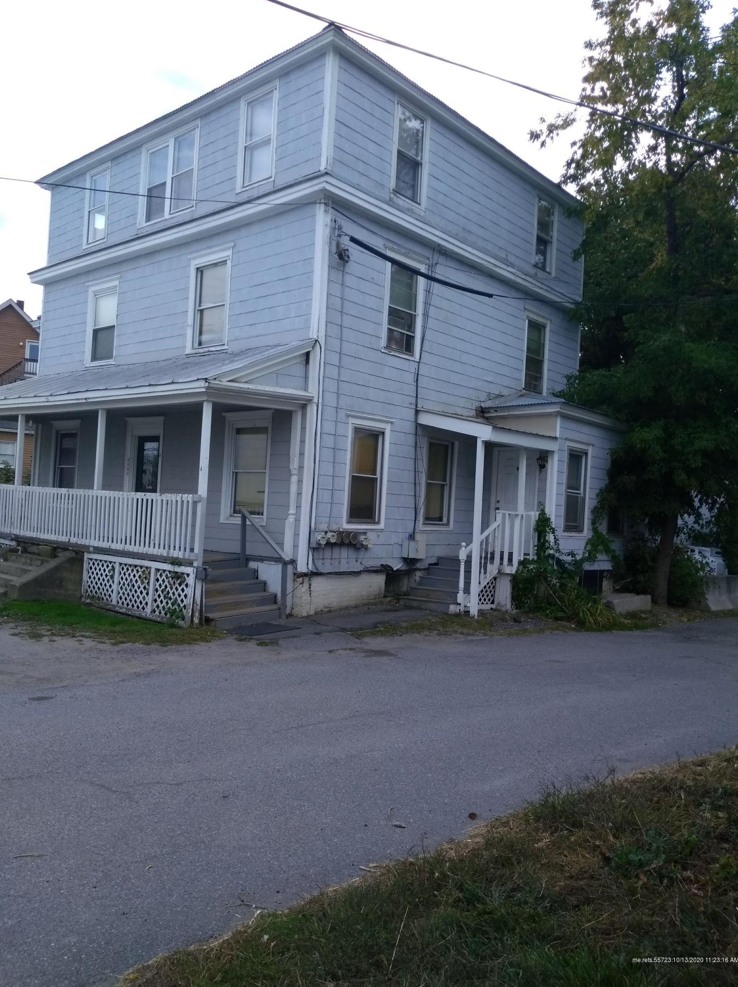 4 Spring Pl, Waterville ME  04901-6550 exterior