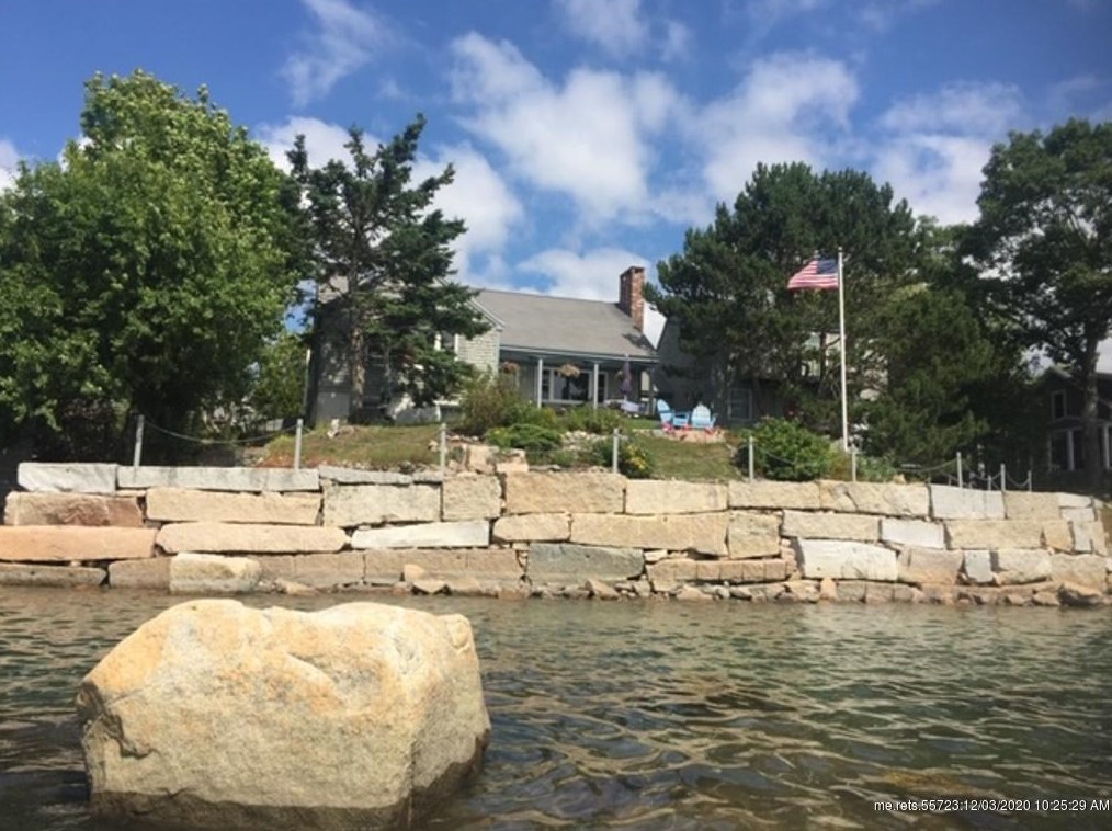 7 Ships Ln, Southwest Harbor, ME 04679-4468