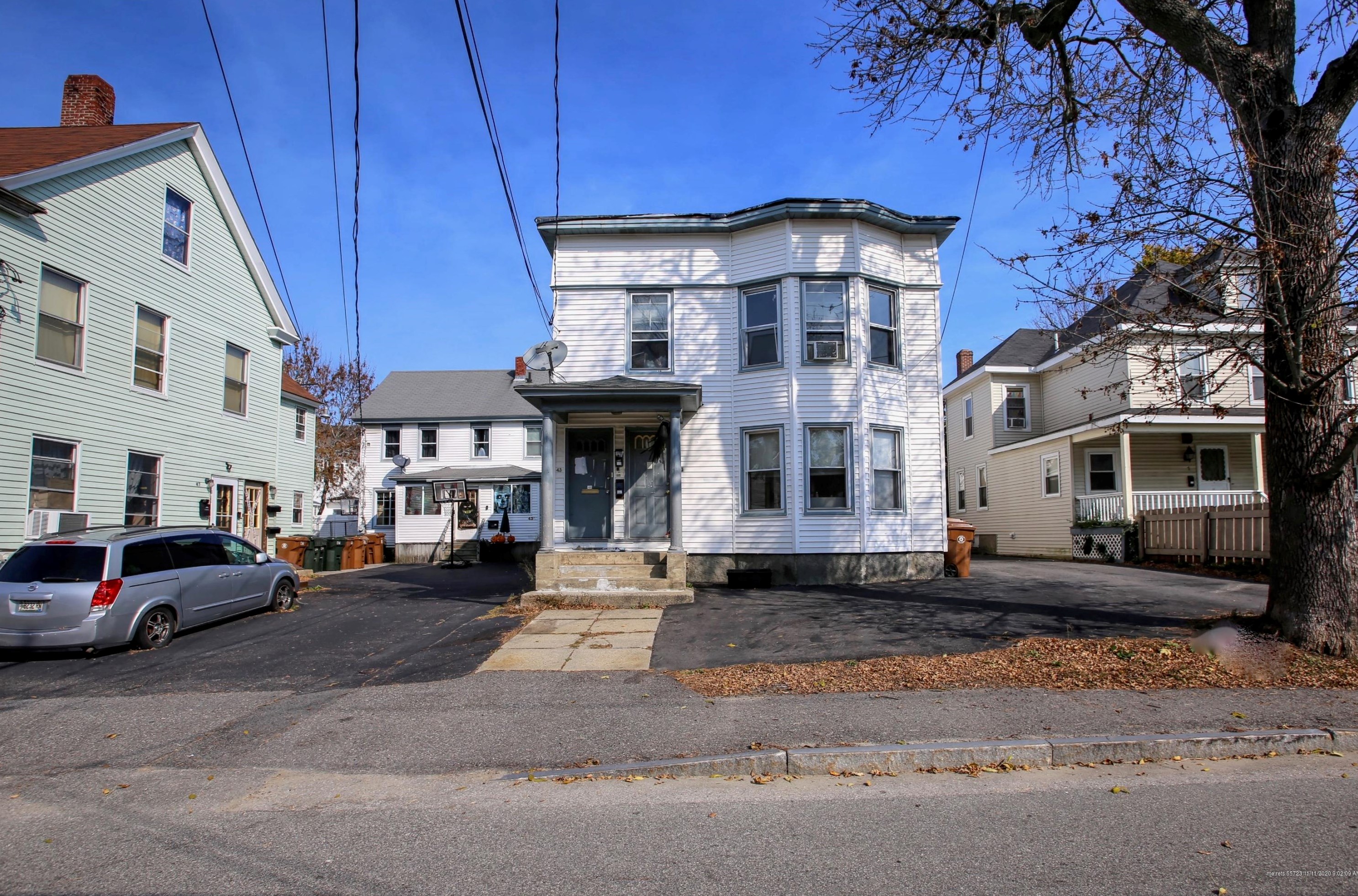 43 Pleasant St, Saco, ME 04072-2738