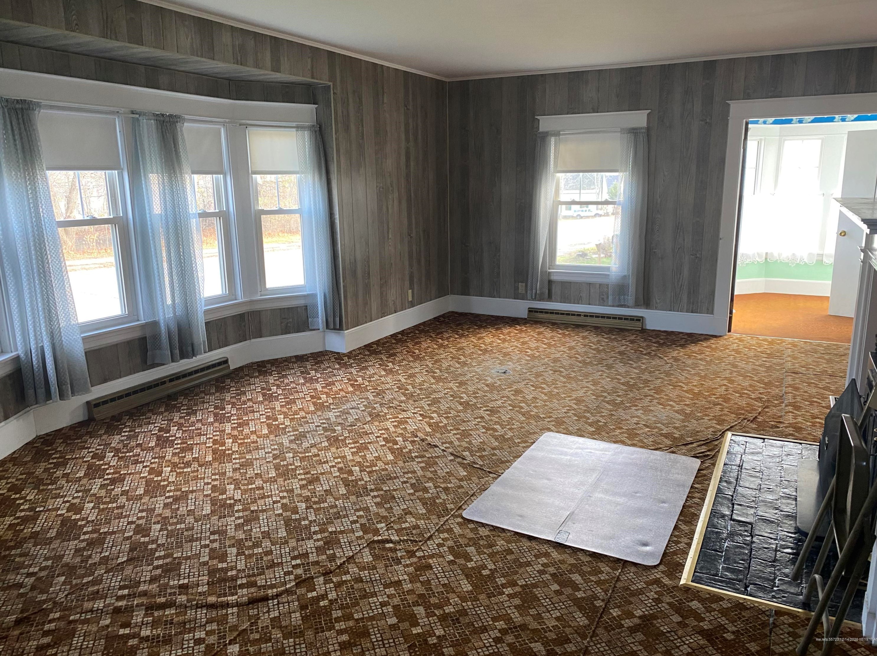 205 Main St, Sebec ME 04426-1243 exterior