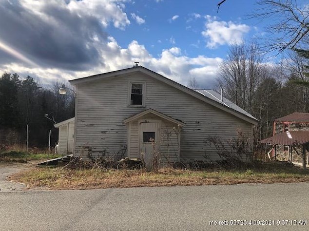 1228 Moody Mountain Rd, Searsmont, ME 04973