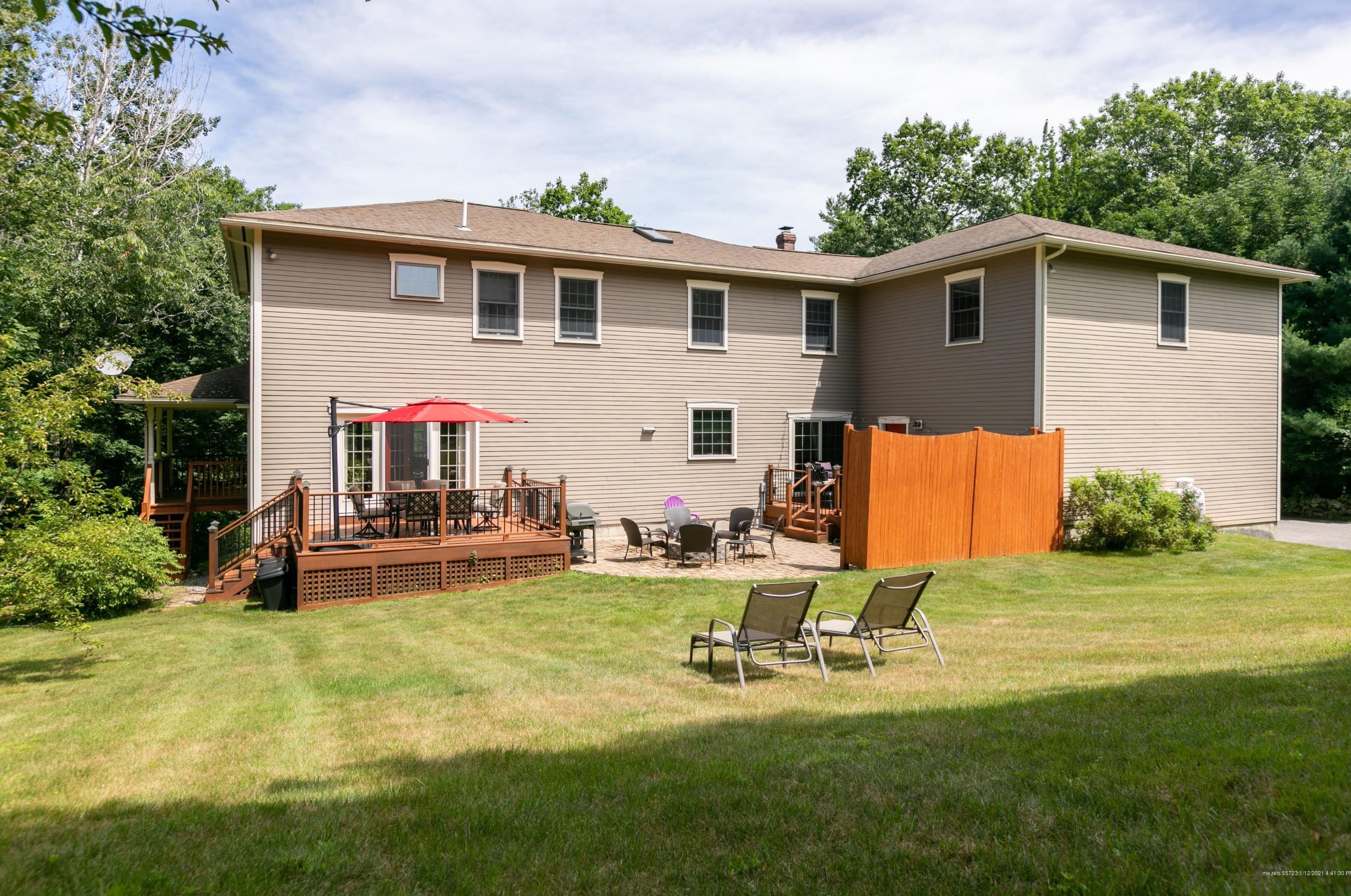 147 Fairway Dr, Auburn, ME 04210