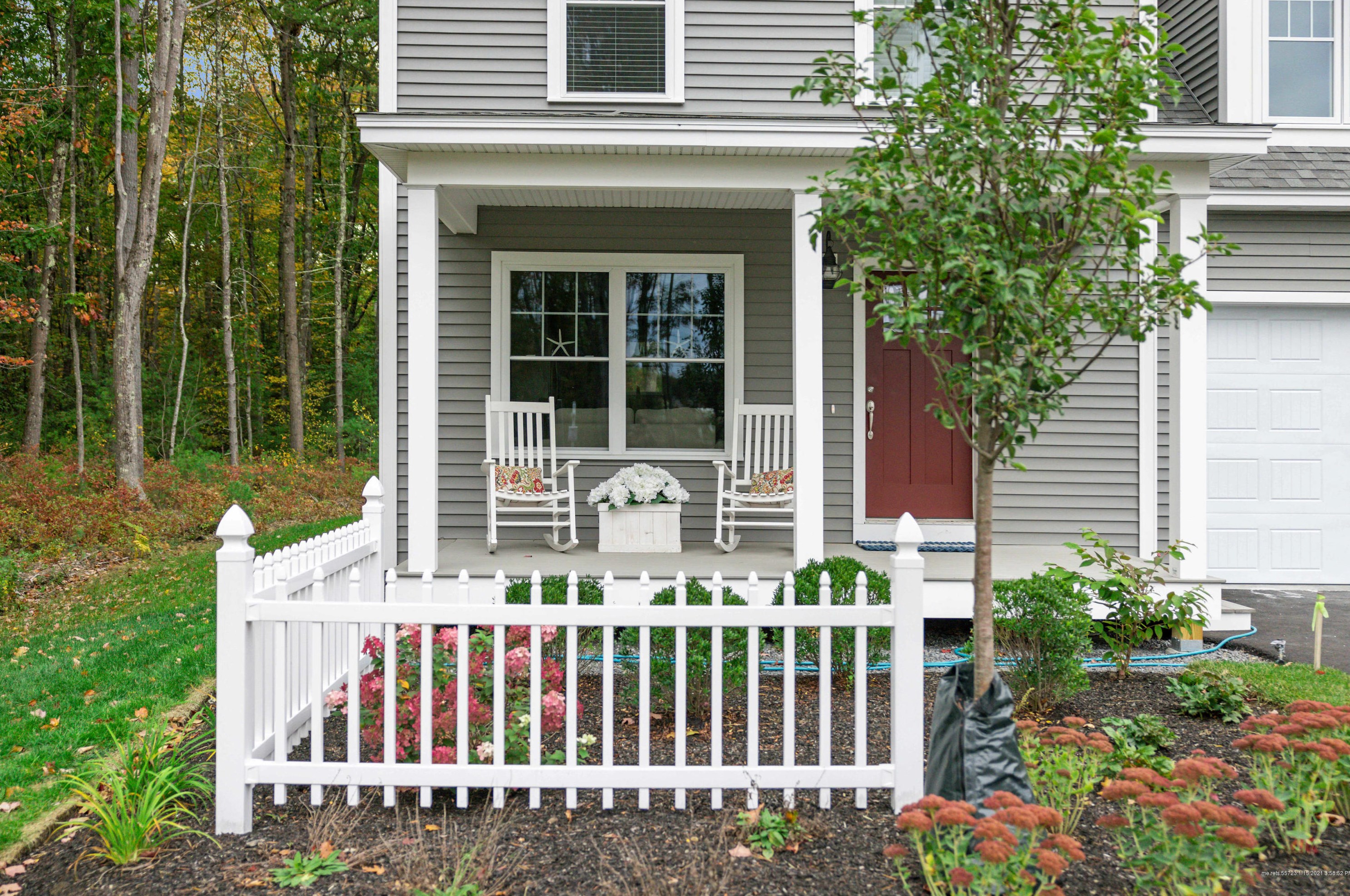 23 Webhannet Pl, Kennebunk, ME 04043