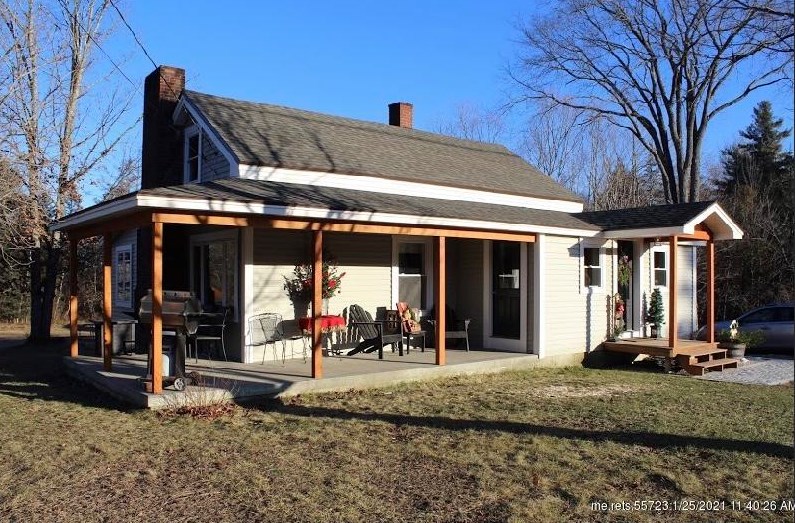 1594 Dexter Rd, Sebec, ME 04426