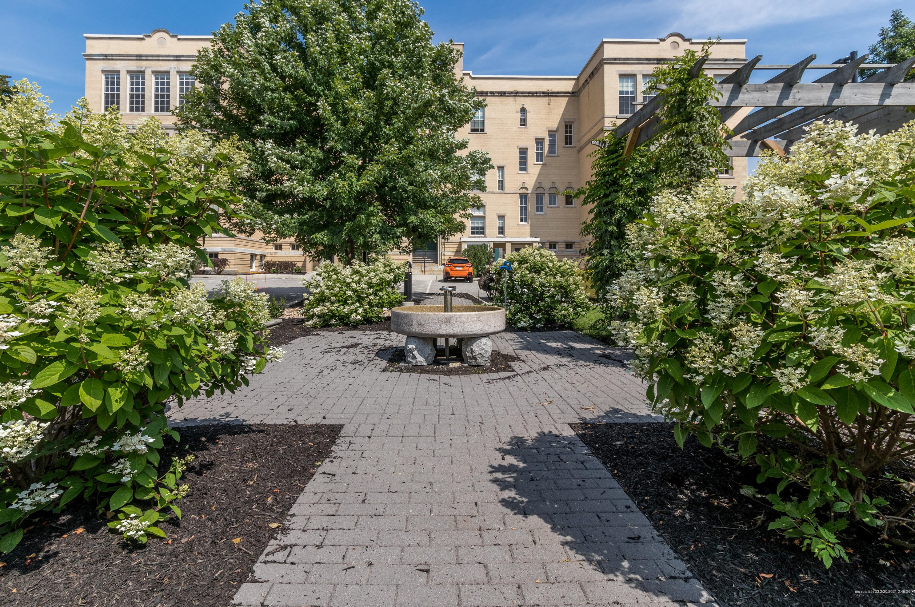 172 Falmouth St #302, Portland, ME 04102