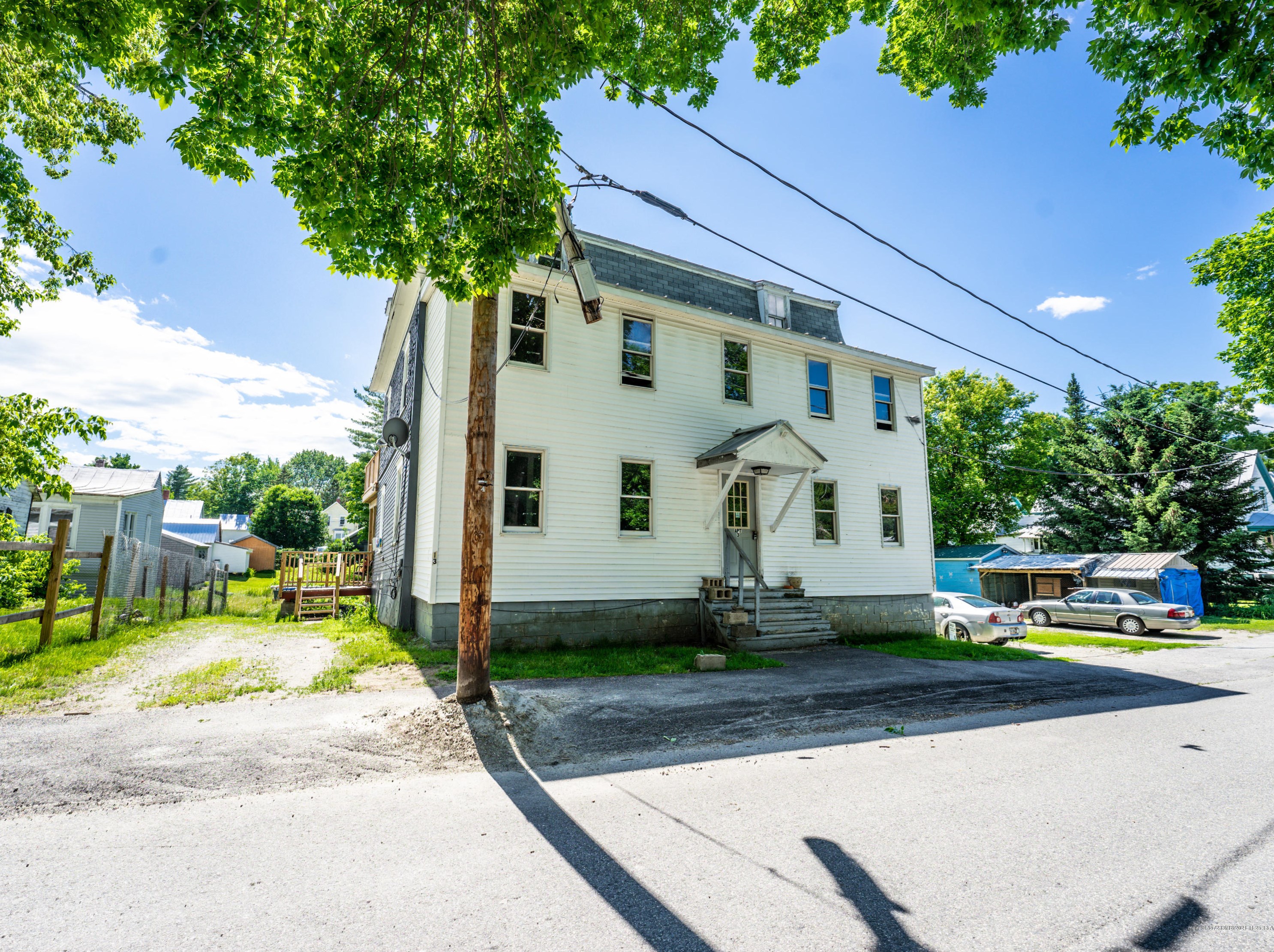 13 Center St, Skowhegan, ME 04976