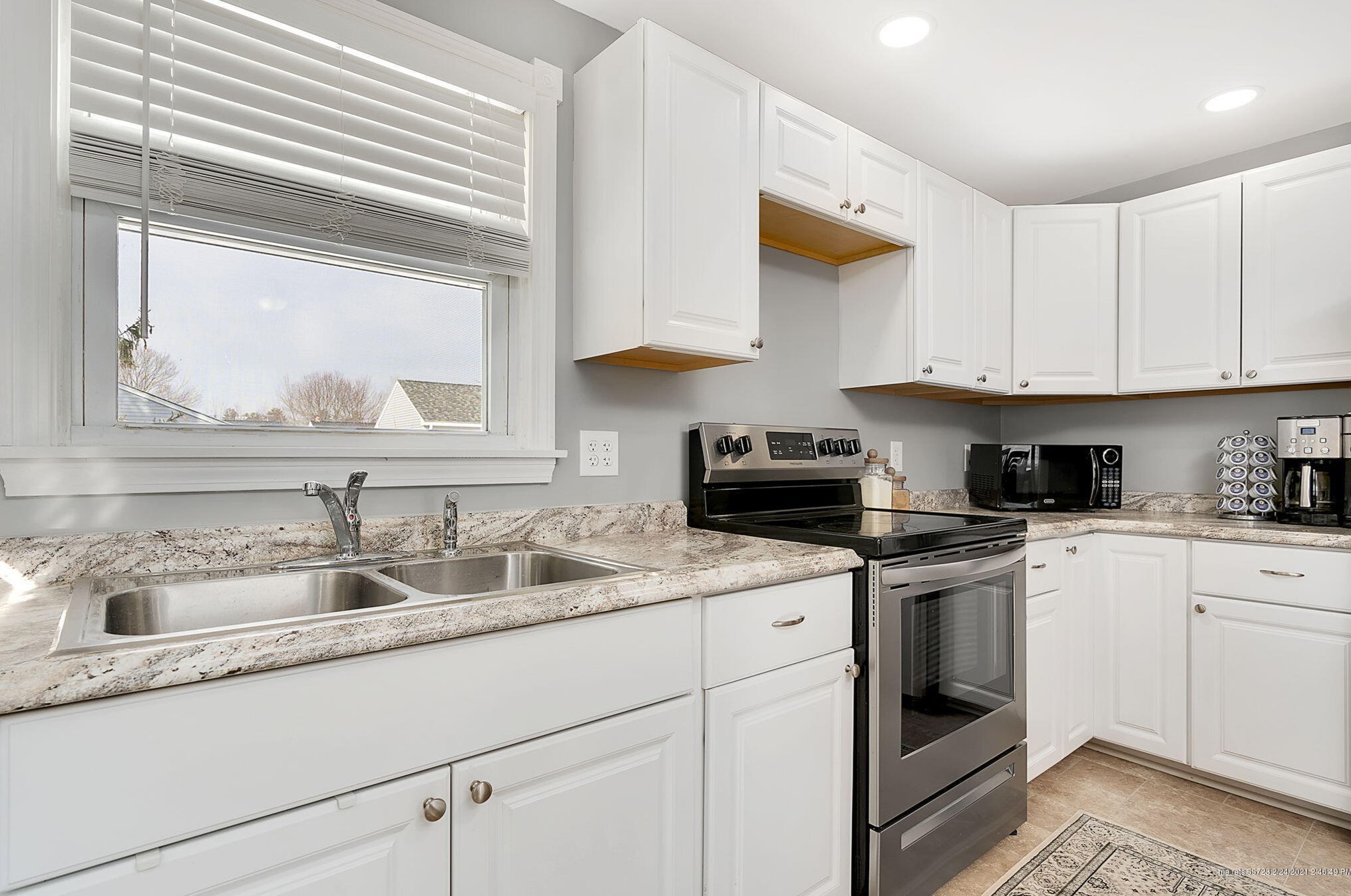 117 Belfort St, Portland ME 04103-1220 exterior