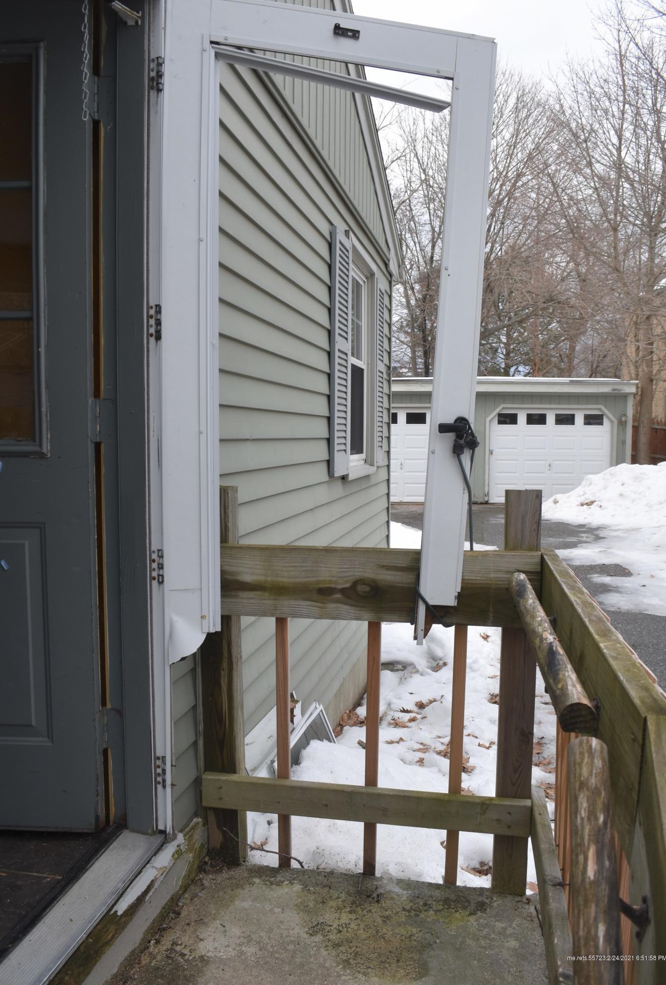 25 Smith, Portland ME 04106-2238 exterior