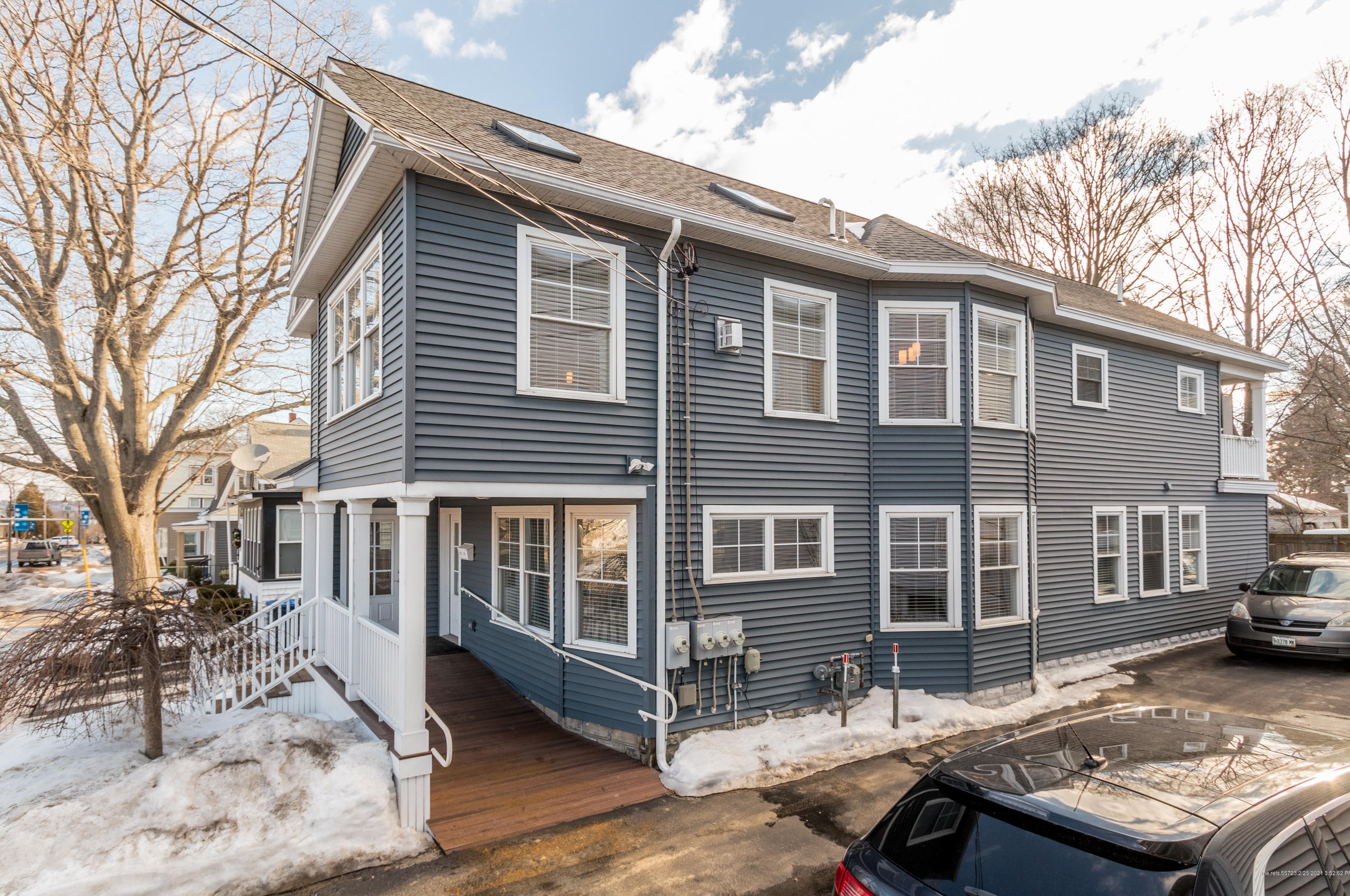 552 Main St, Portland ME 04106-5403 exterior