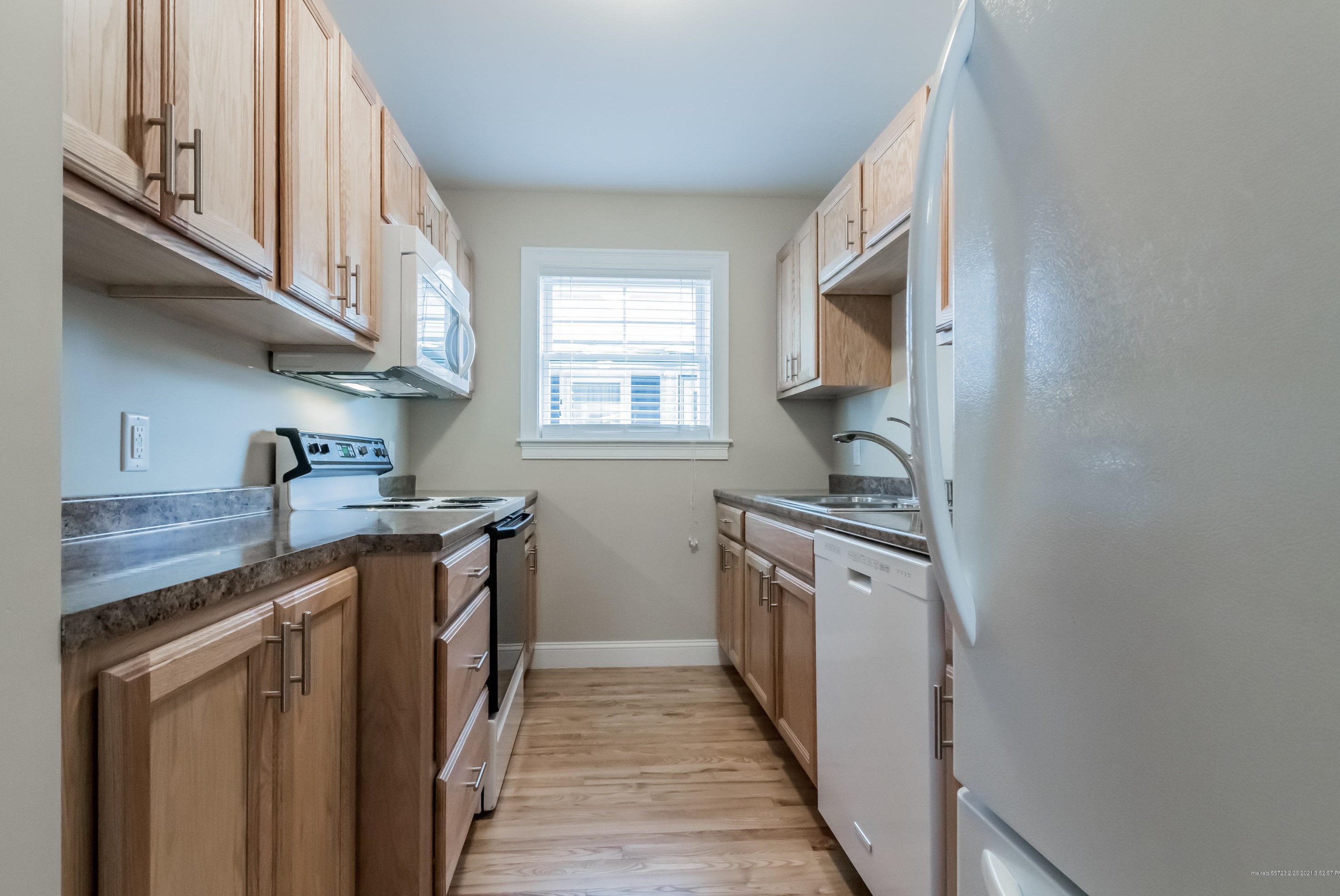 552 Main St, Portland ME 04106-5403 exterior