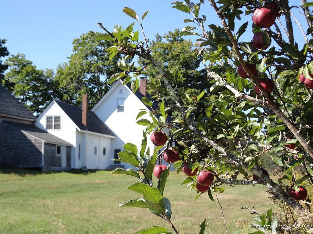 94 Cushing Rd, Warren, ME 04864