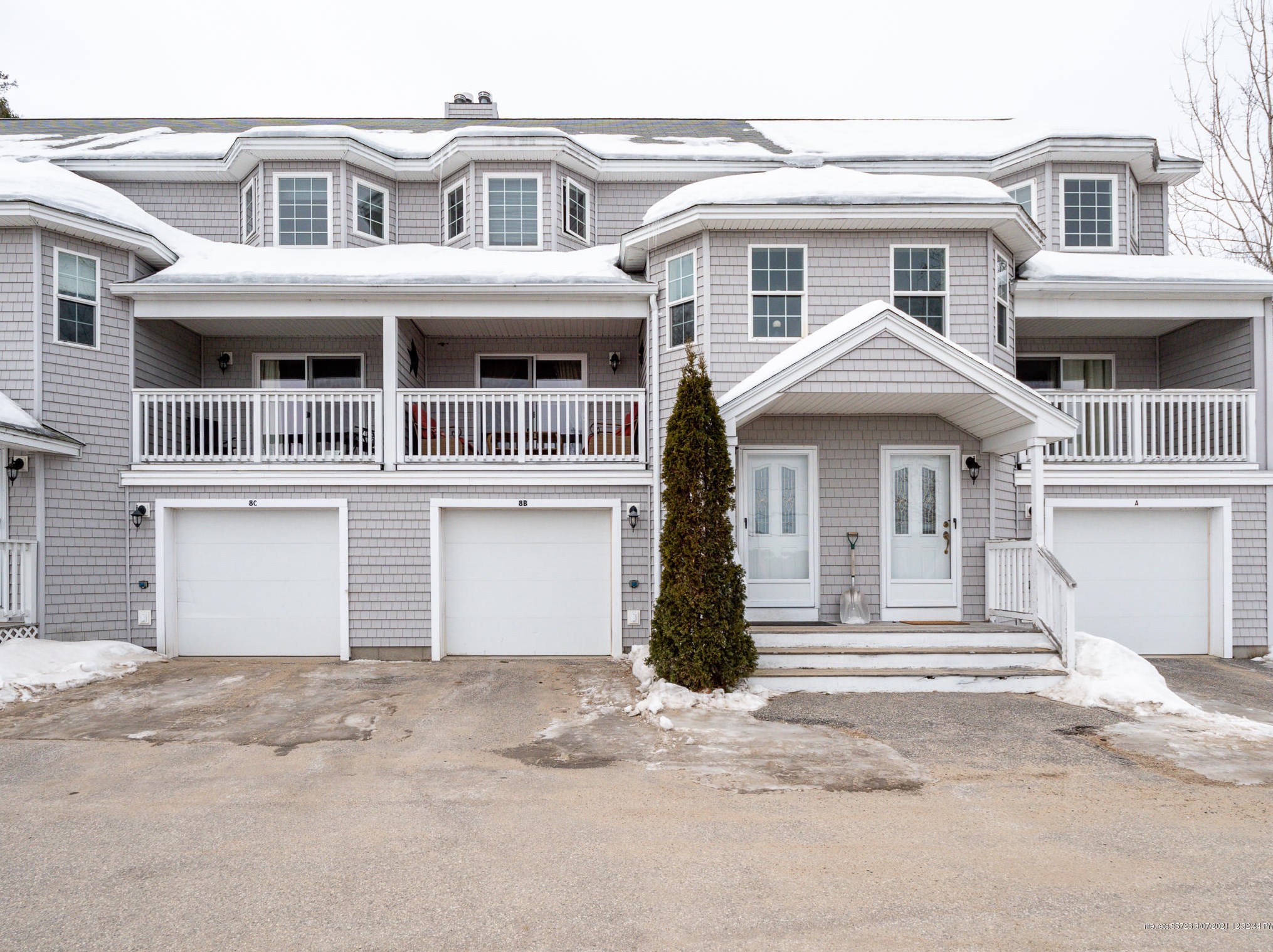 135 Vernon St #8b, Bethel, ME 04217