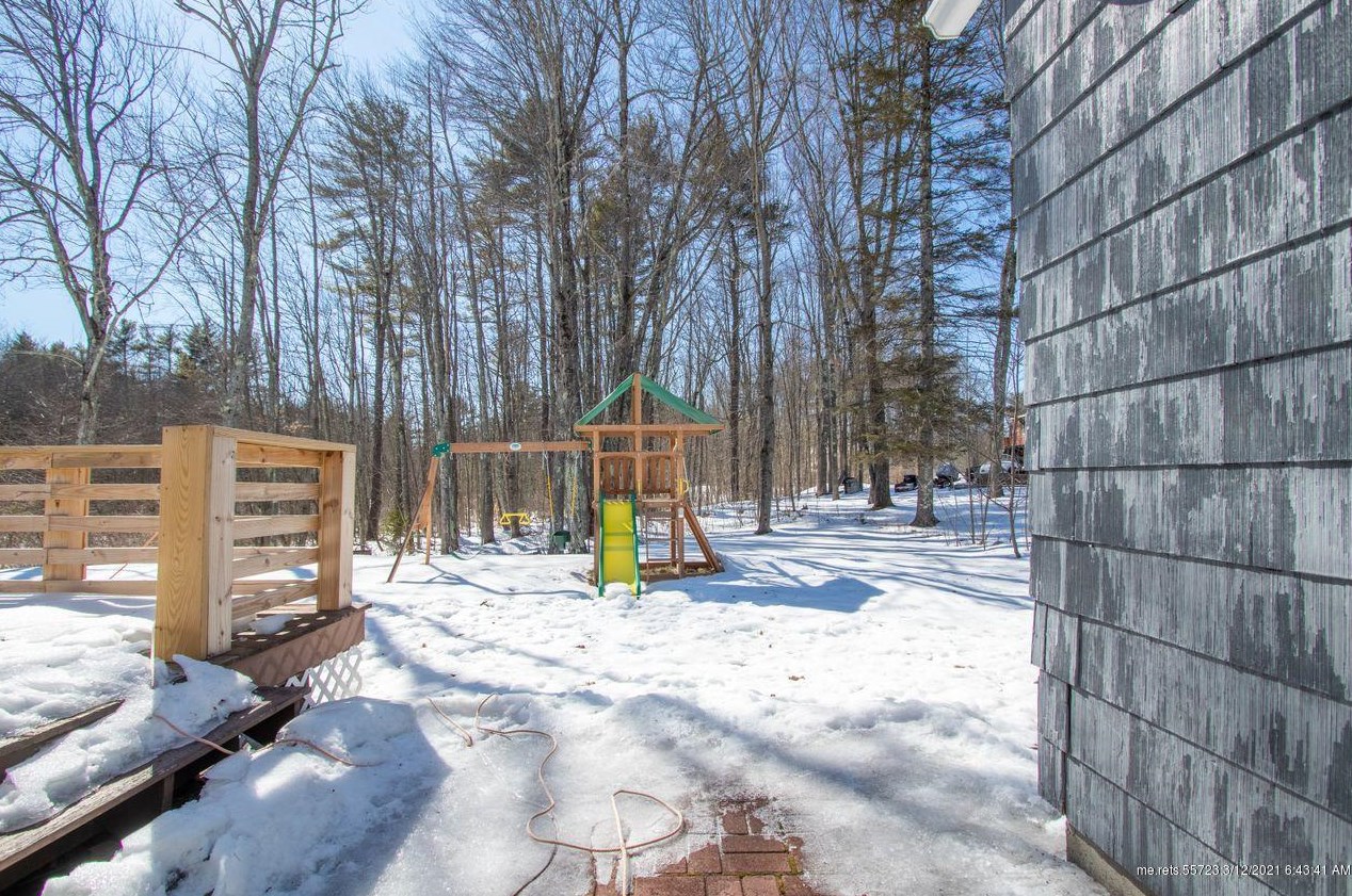 526 Roosevelt Trl, Windham ME 04062-4816 exterior