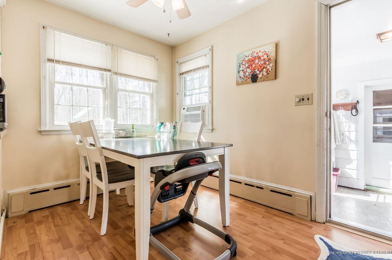 526 Roosevelt Trl, Windham ME 04062-4816 exterior