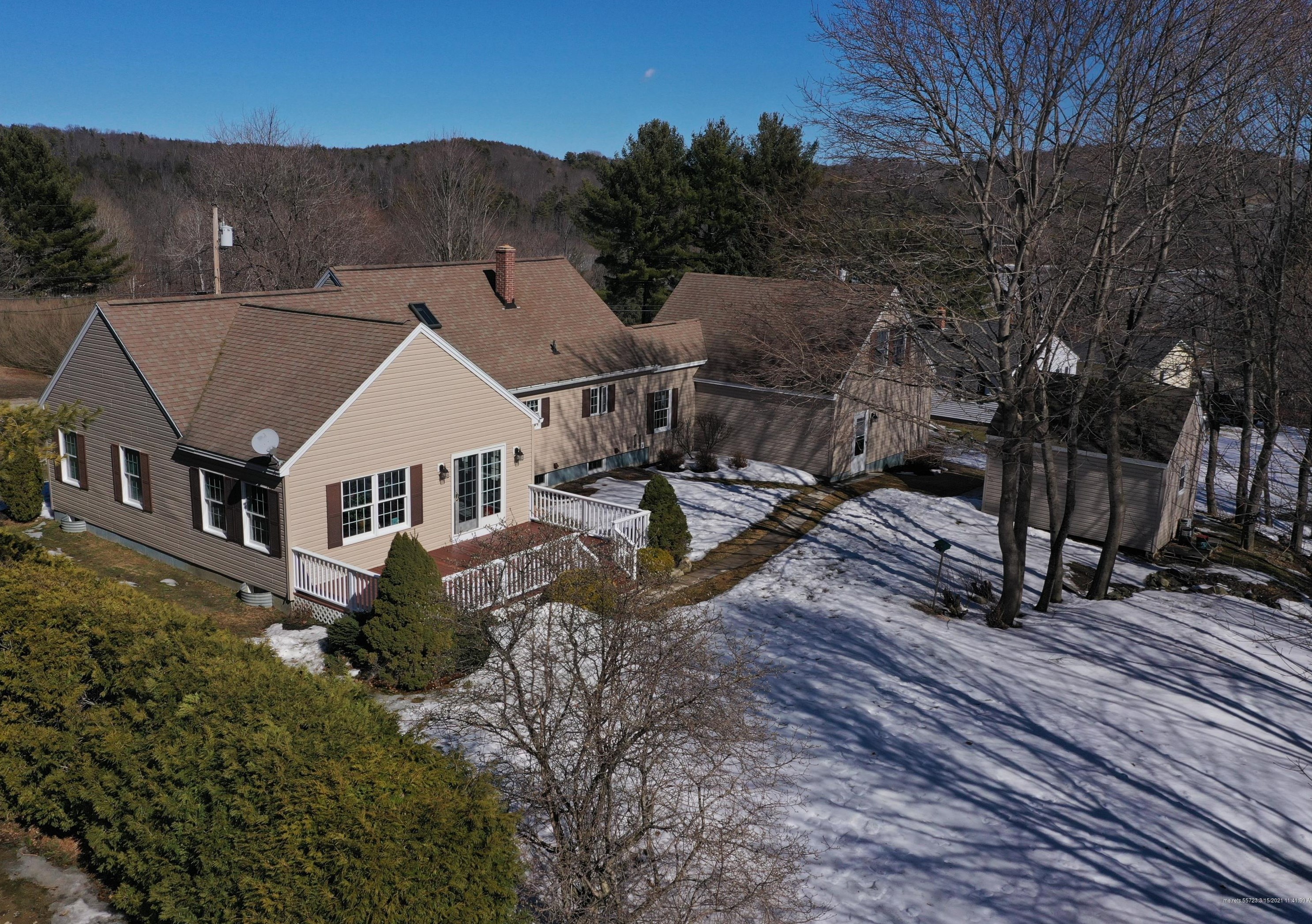 34 Park St, Farmingdale, ME 04344