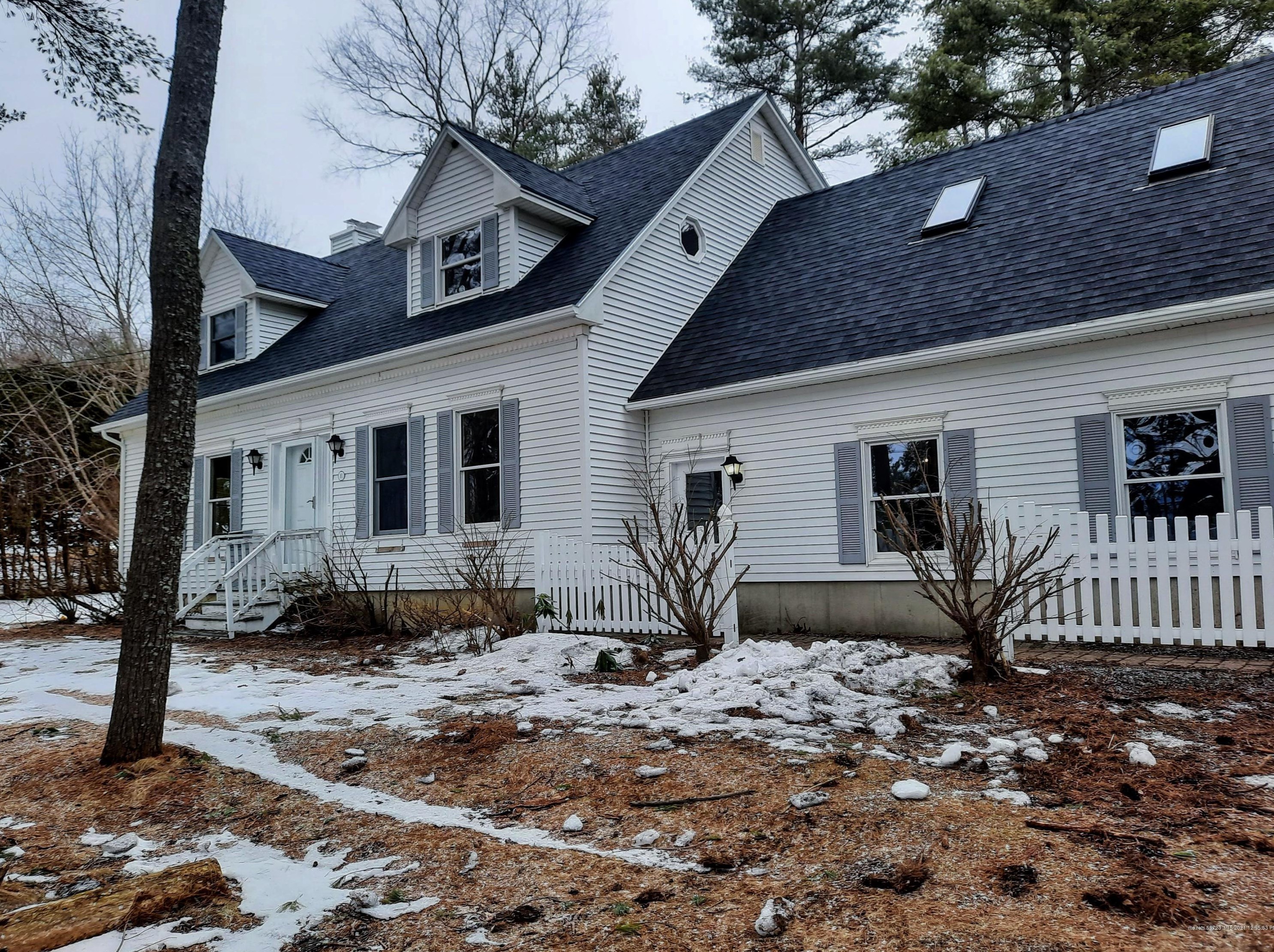 10 Ridgeview Ln, Bangor, ME 04401 exterior