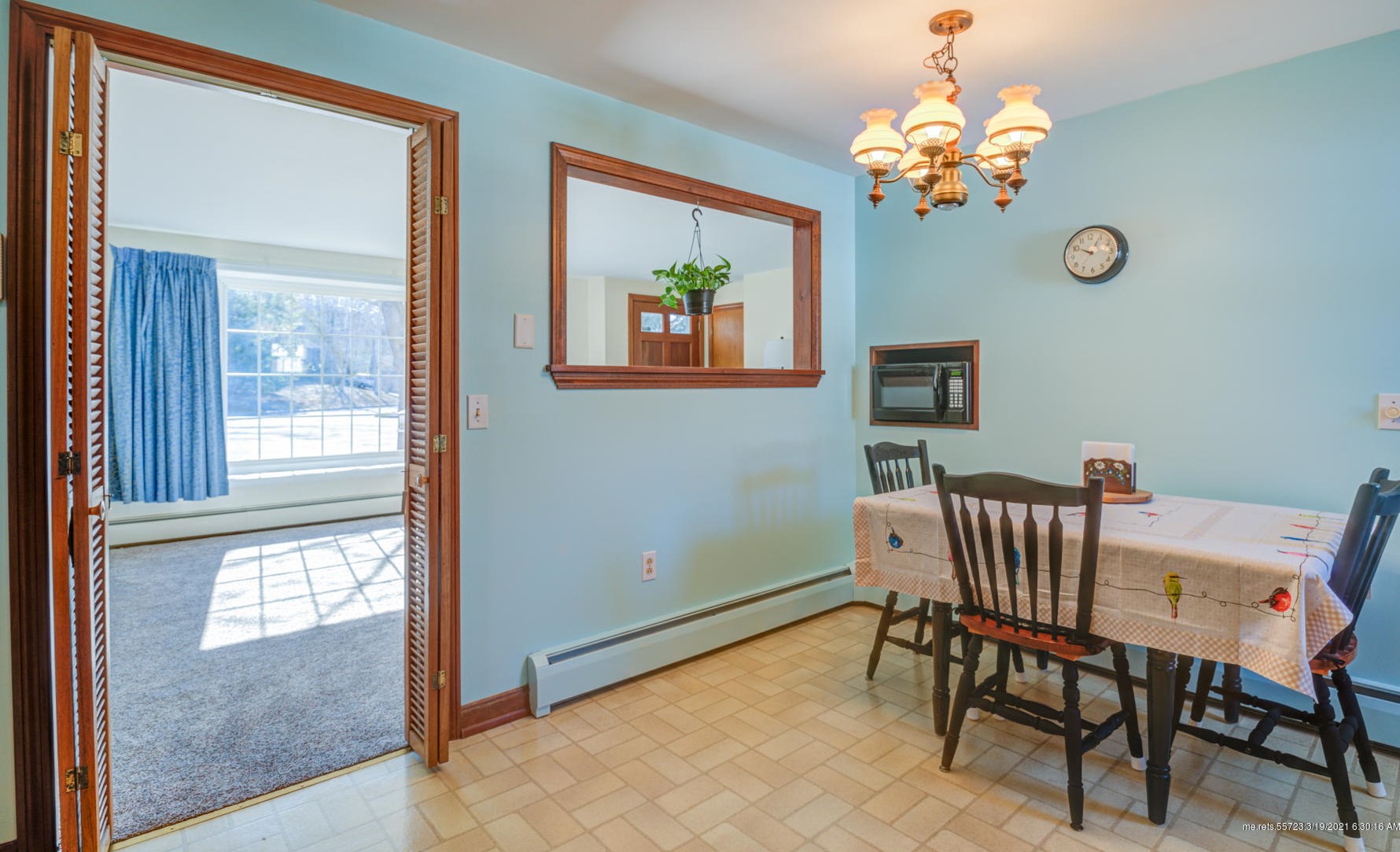 92 Woodvale St, Portland ME 04102-1324 exterior