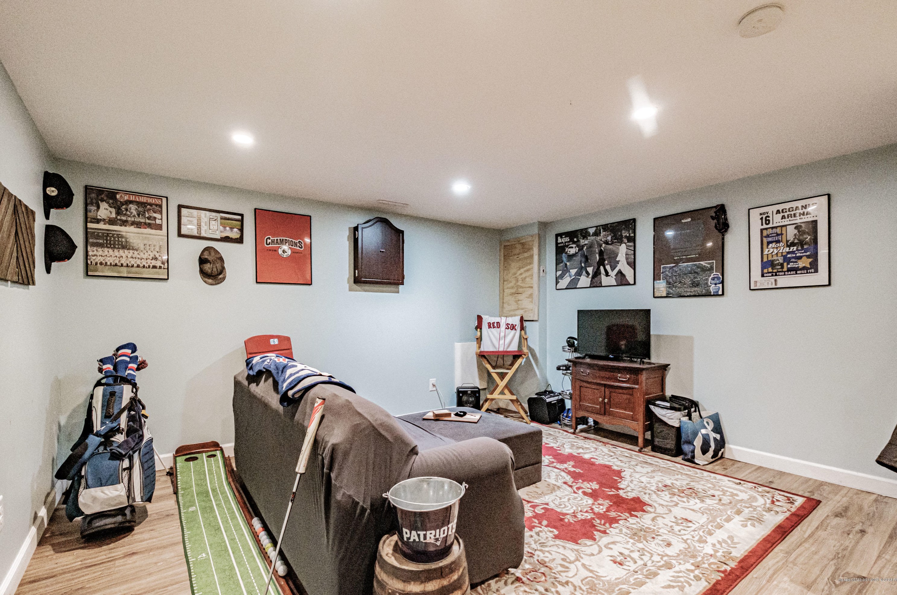 70 Ridgeland Ave, Portland ME 04106-4126 exterior