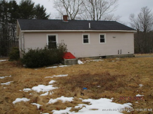 261 River Rd, Verona Island, ME 04416