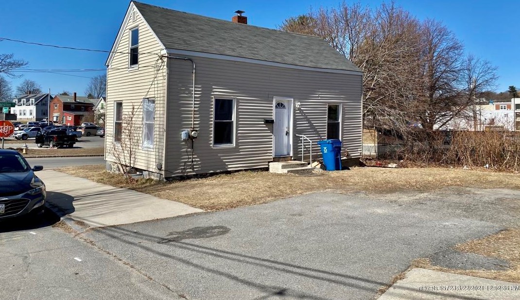 15 Cherry St, Portland, ME 04102-2713