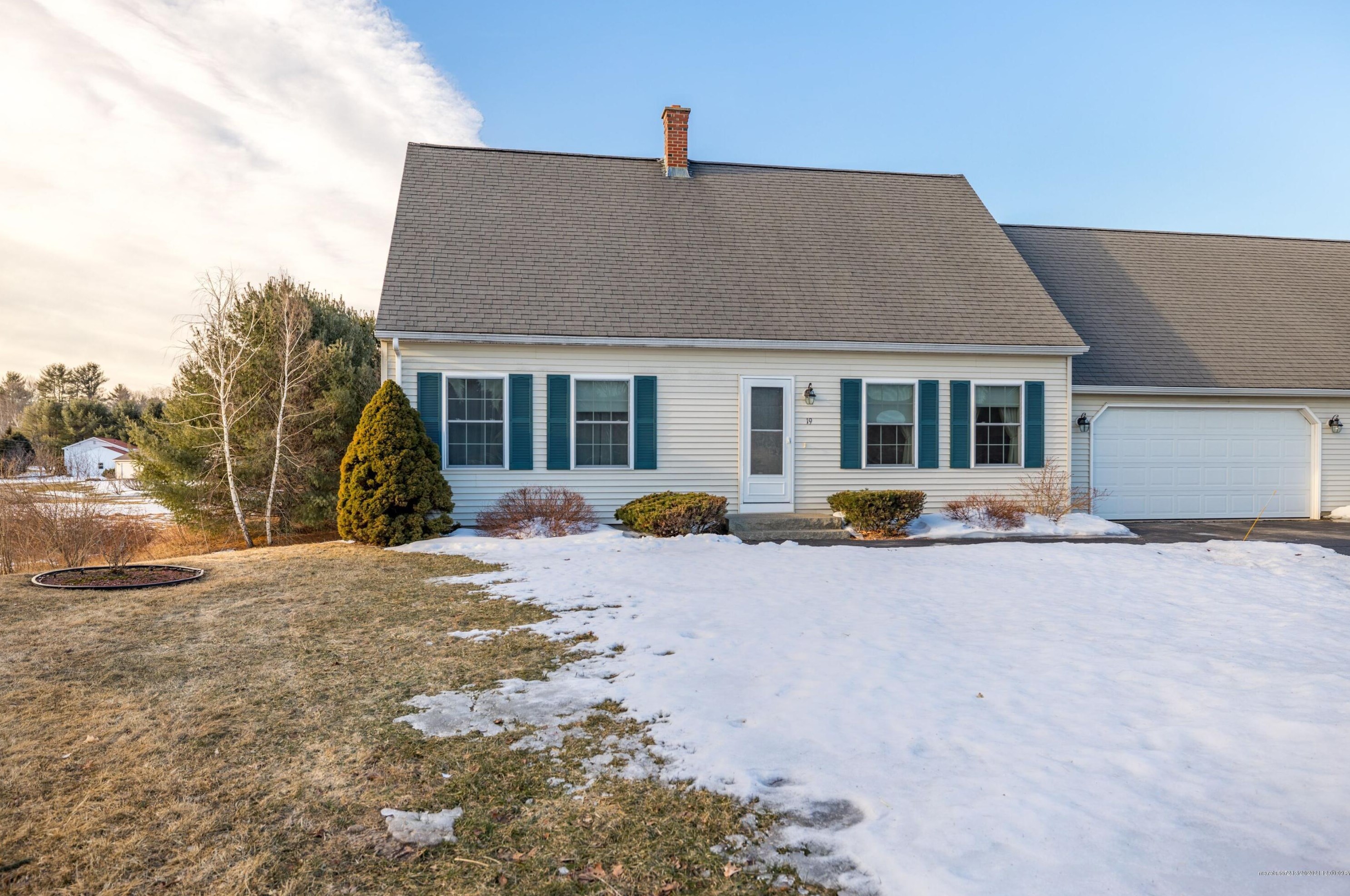 19 Aquamarine Ct, Auburn, ME 04210-9239
