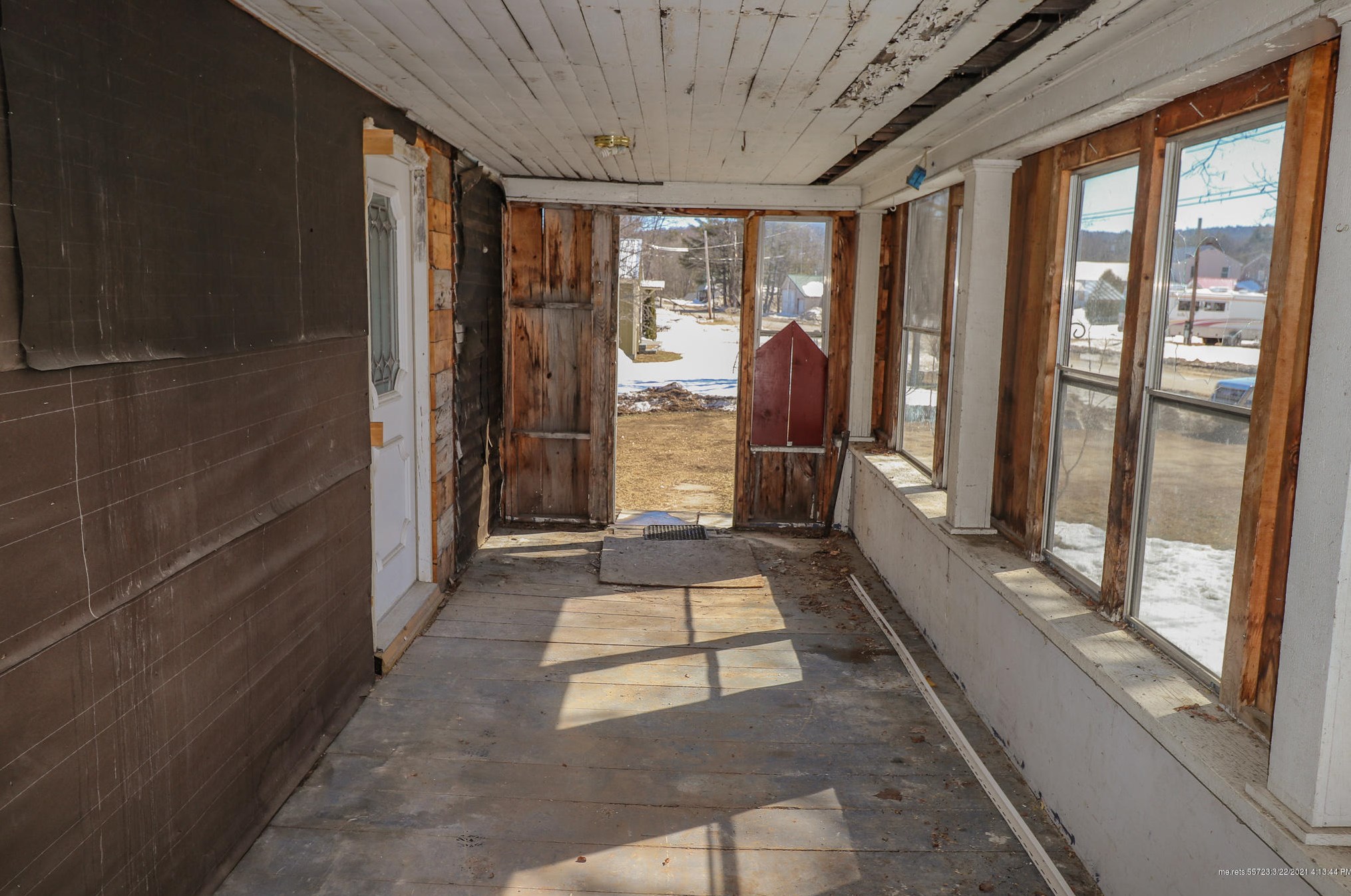 20 Dolloff St, Peru ME  04290-3011 exterior