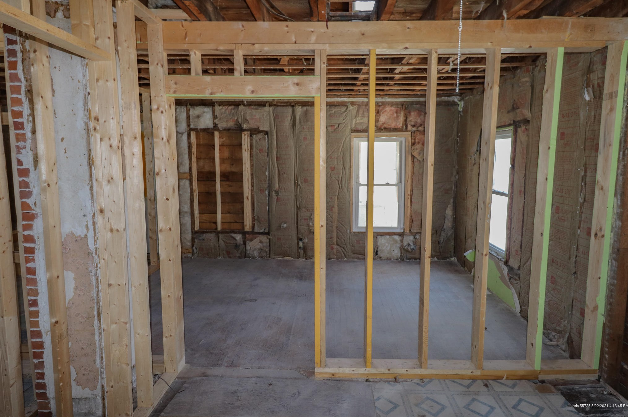 20 Dolloff St, Peru ME  04290-3011 exterior