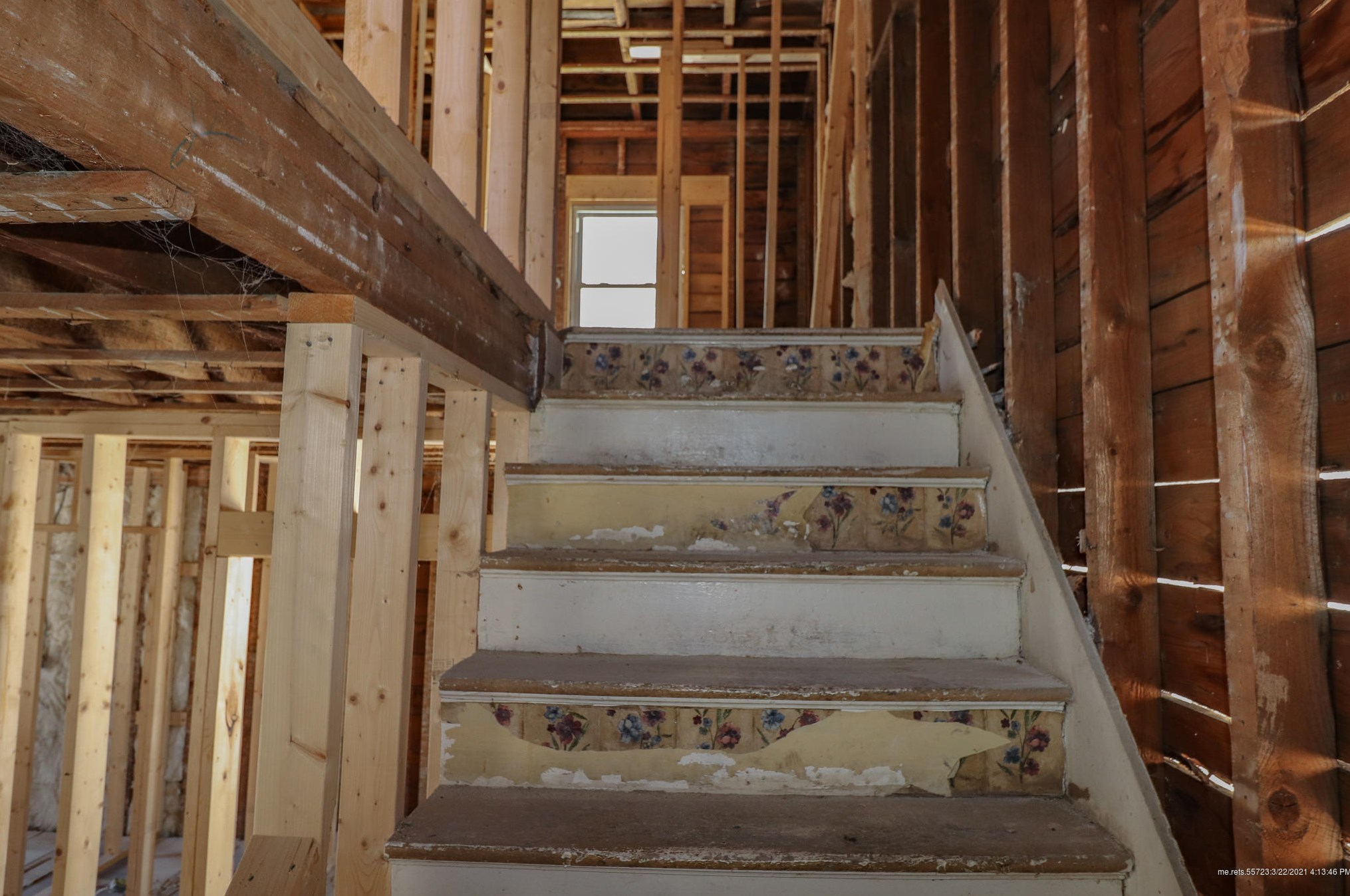 20 Dolloff St, Peru ME  04290-3011 exterior