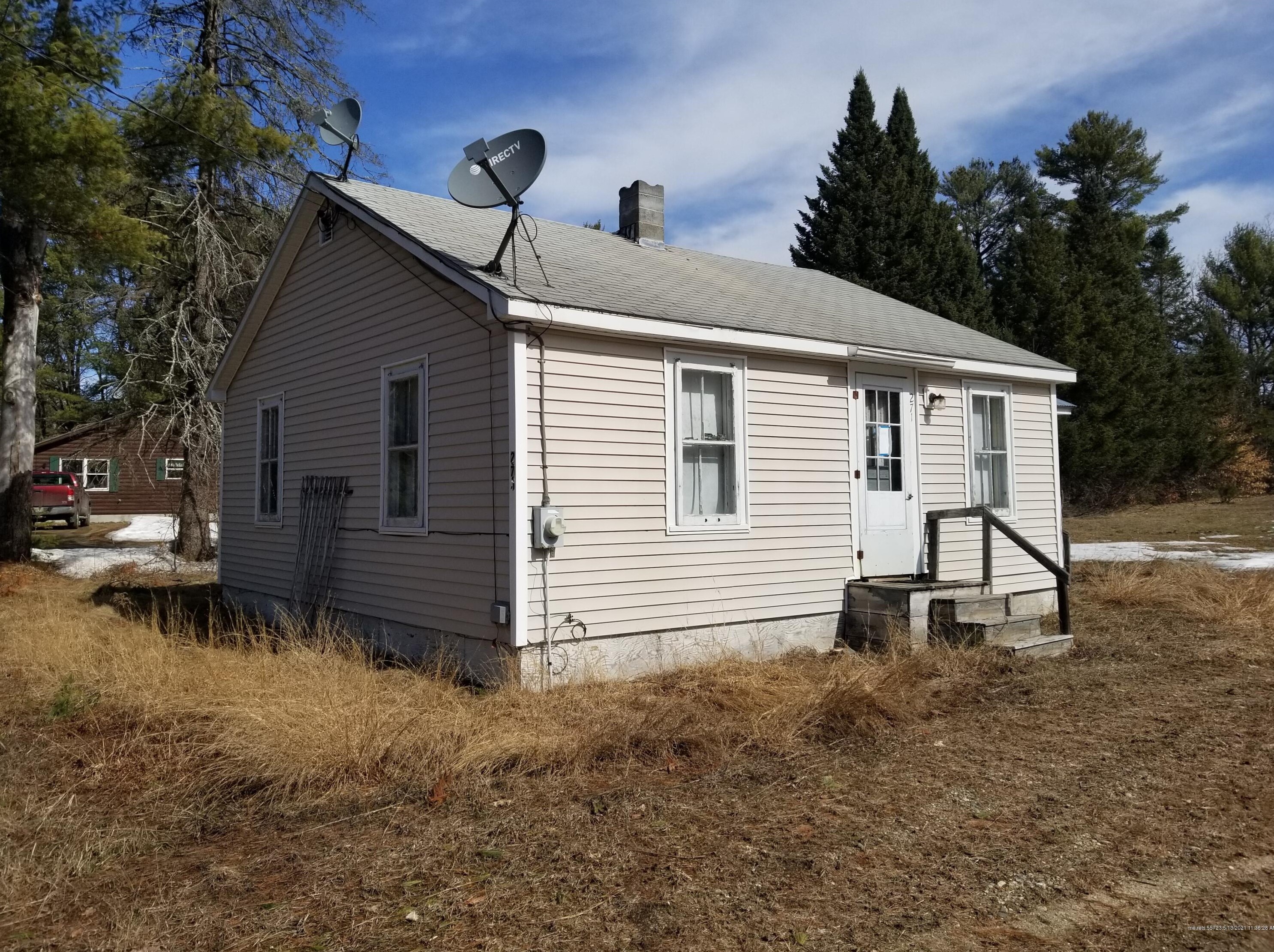 271 High St, South Paris, ME 04281