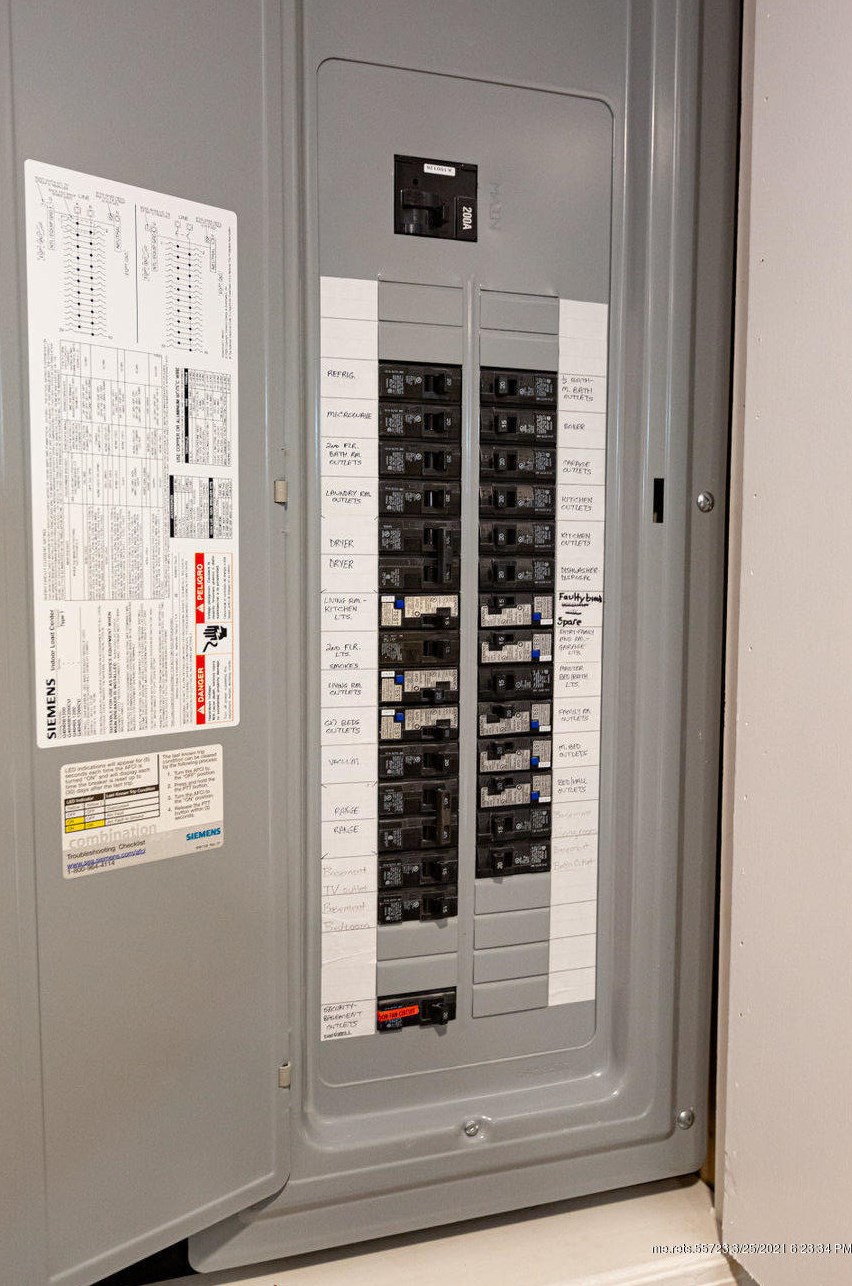 39 Liberty Way, Portland ME  04103-3954 exterior