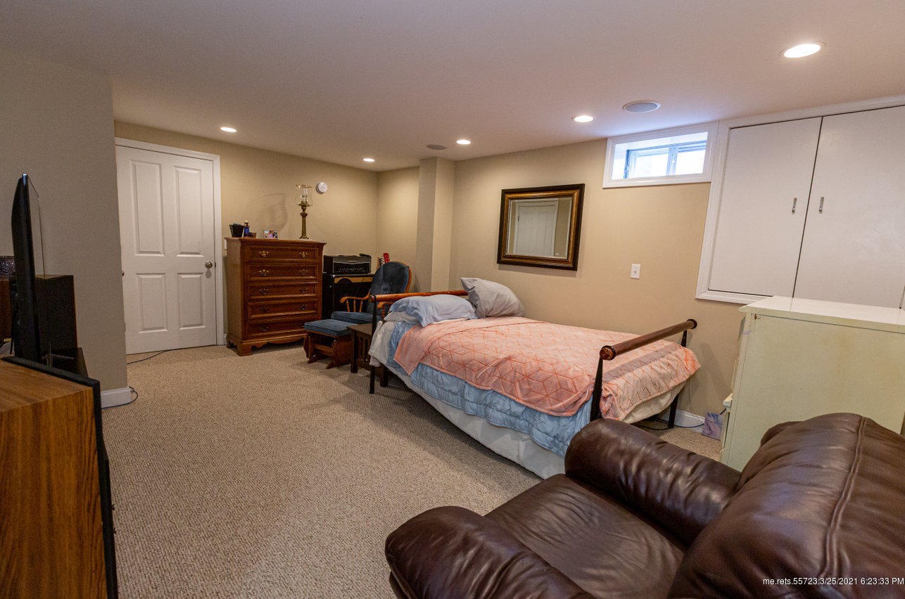 39 Liberty Way, Portland ME  04103-3954 exterior