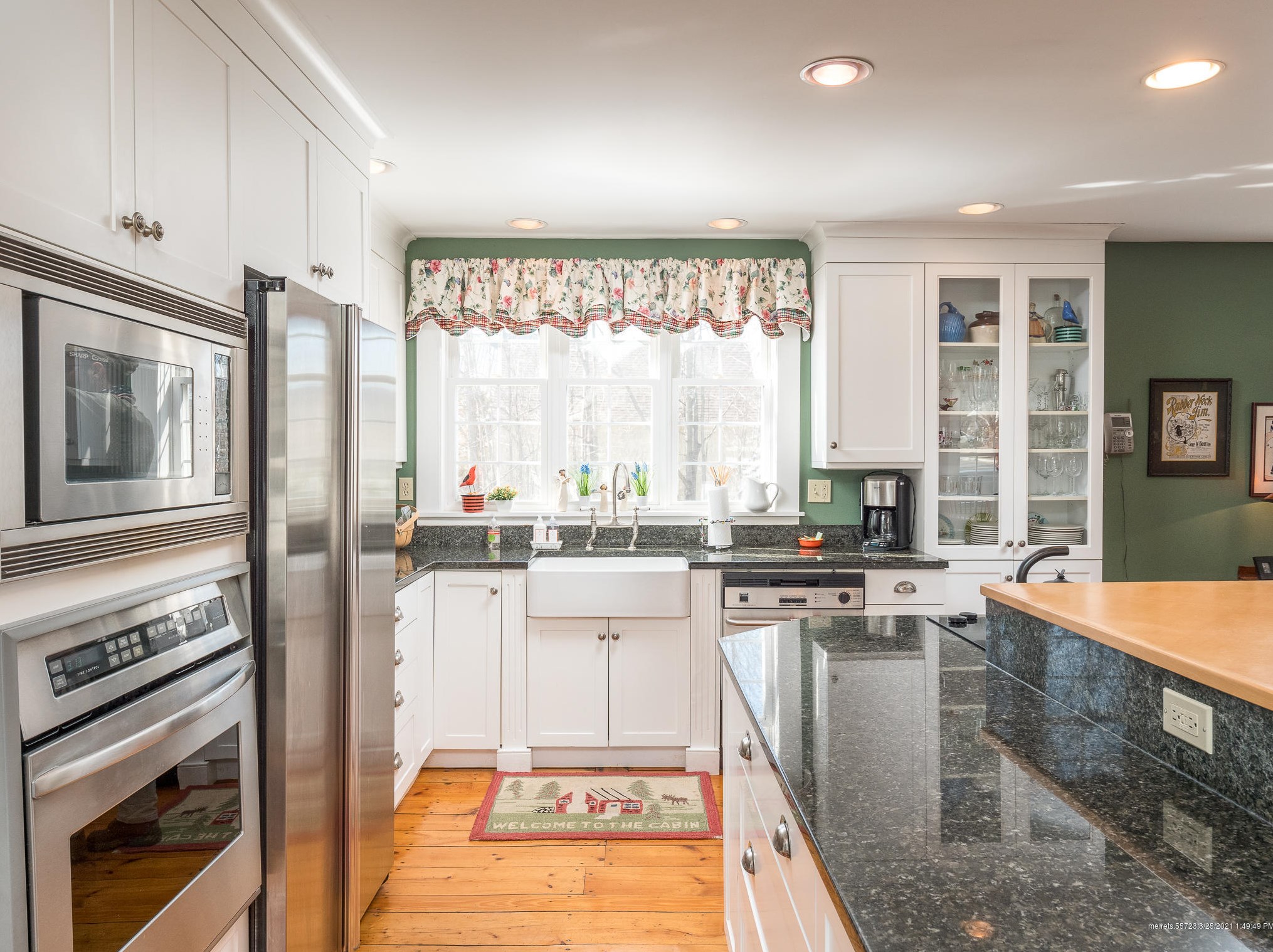 21 Chapman St, Bethel, ME 04217