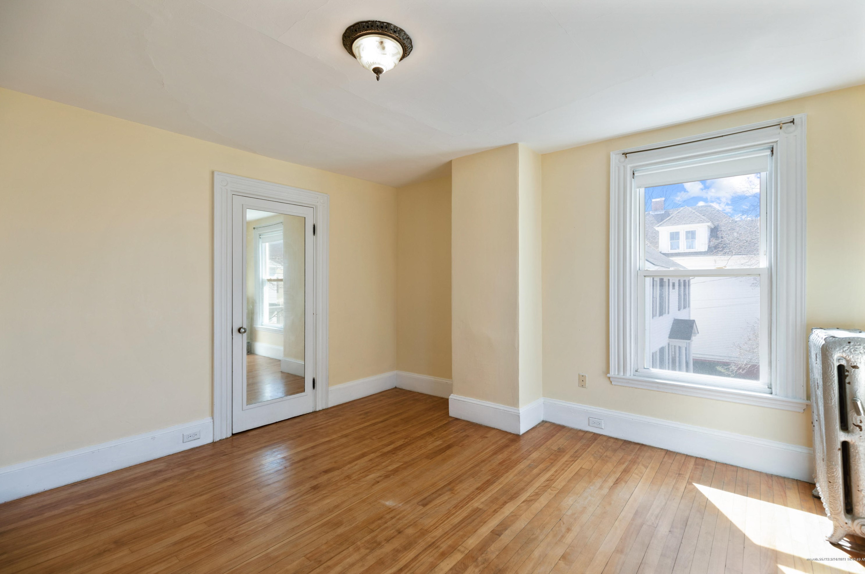 36 Pitt St, Portland ME  04105-1618 exterior