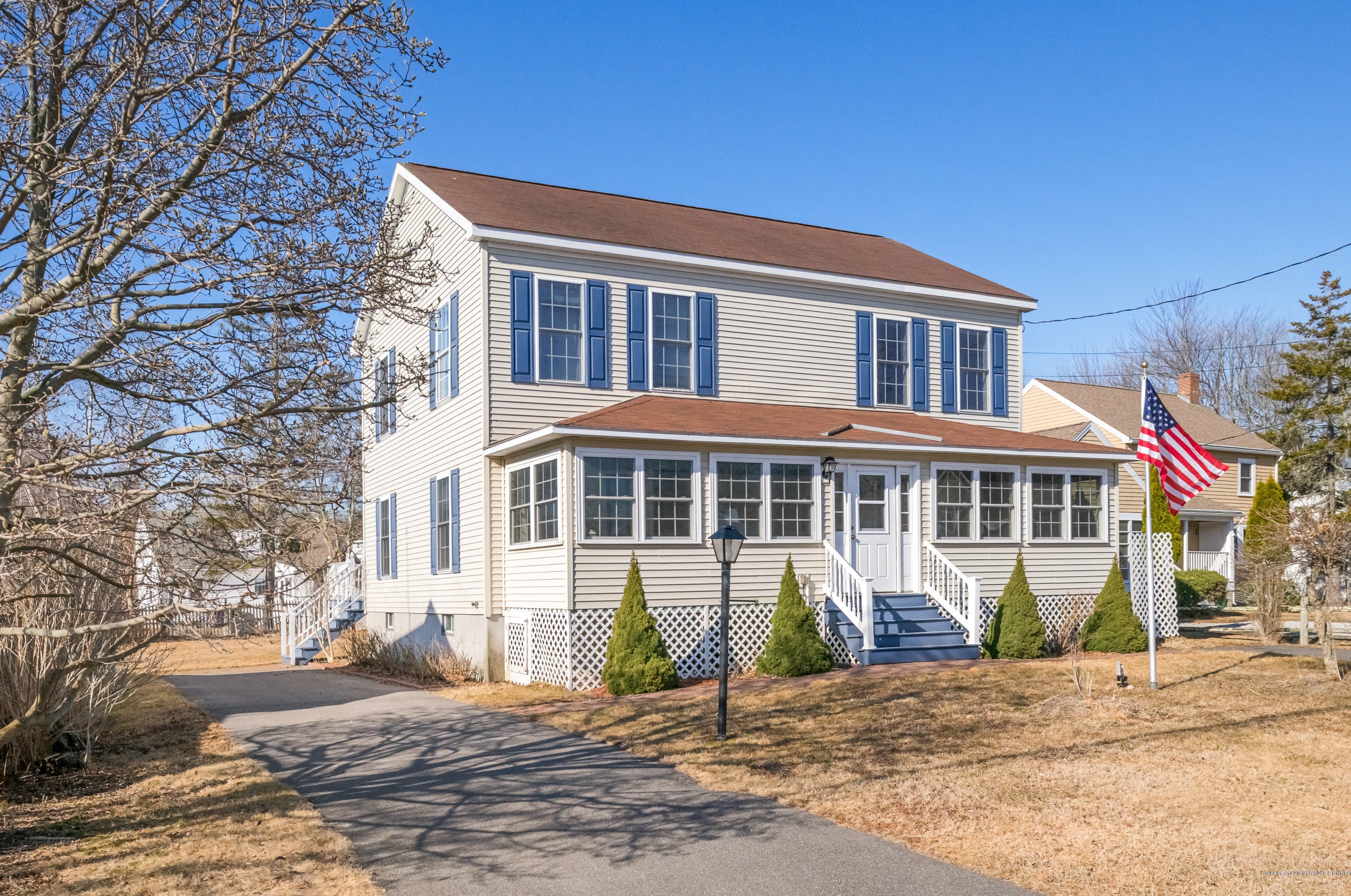 437 Drakes Island Rd, Wells, ME 04090