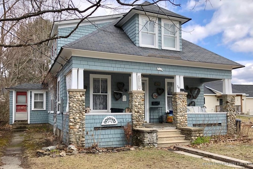 39 Mclellan St, Mere Point, ME 04011