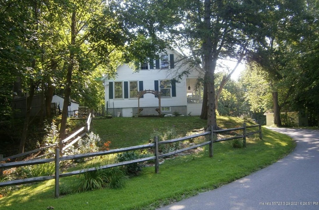 29 Fay Ct, Ripley, ME 04930 exterior