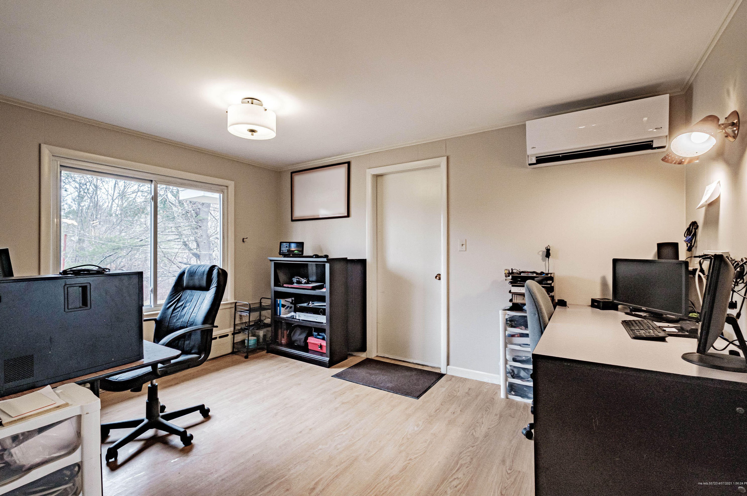 690 Main St, Gorham ME  04038-2622 exterior