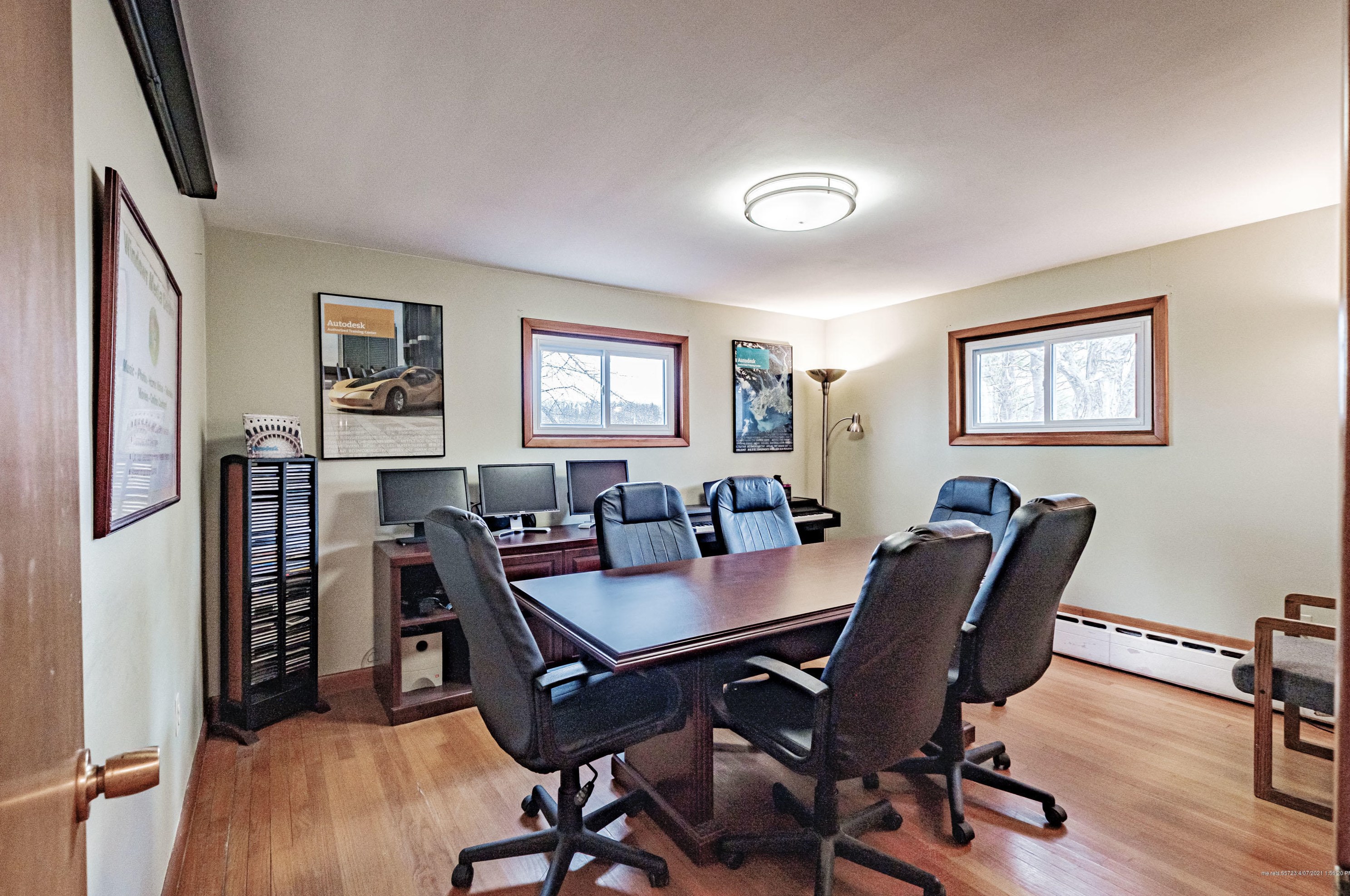 690 Main St, Gorham ME  04038-2622 exterior