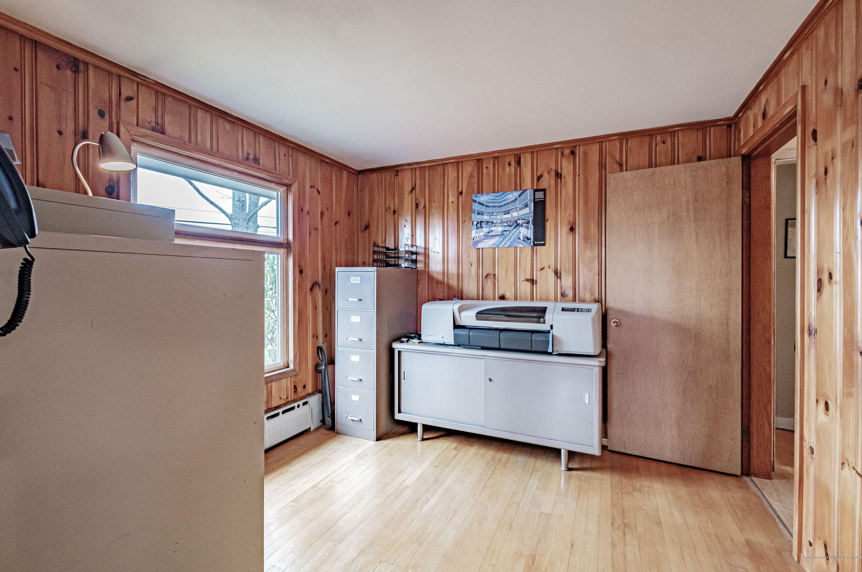 690 Main St, Gorham ME  04038-2622 exterior