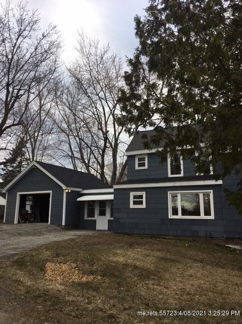 27 Willow St, Pittston, ME 04345-1936
