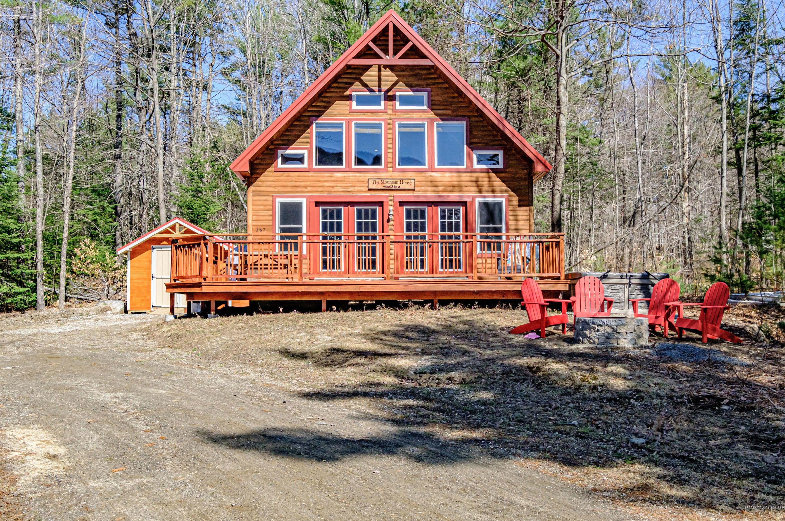 387 Howe Hill Rd, Greenwood, ME 04255