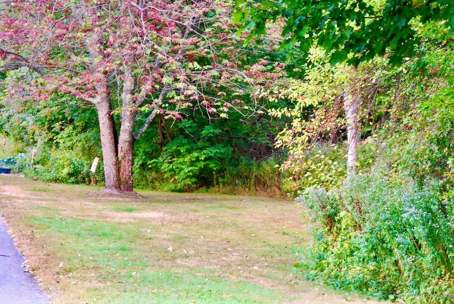 4 Villa Rd, Westbrook, ME 04092-3628
