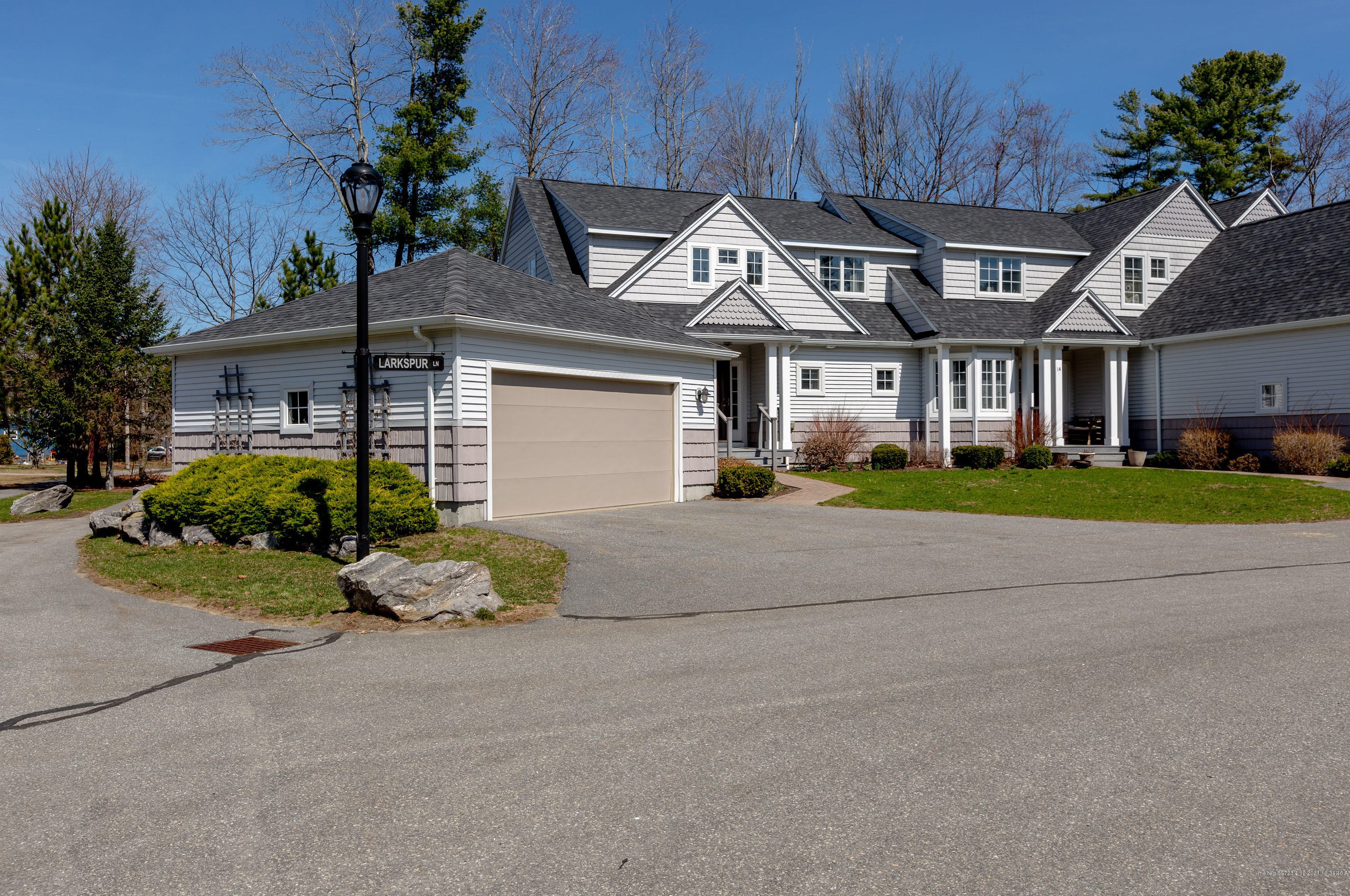 16 Larkspur Ln #25, Mere Point, ME 04011