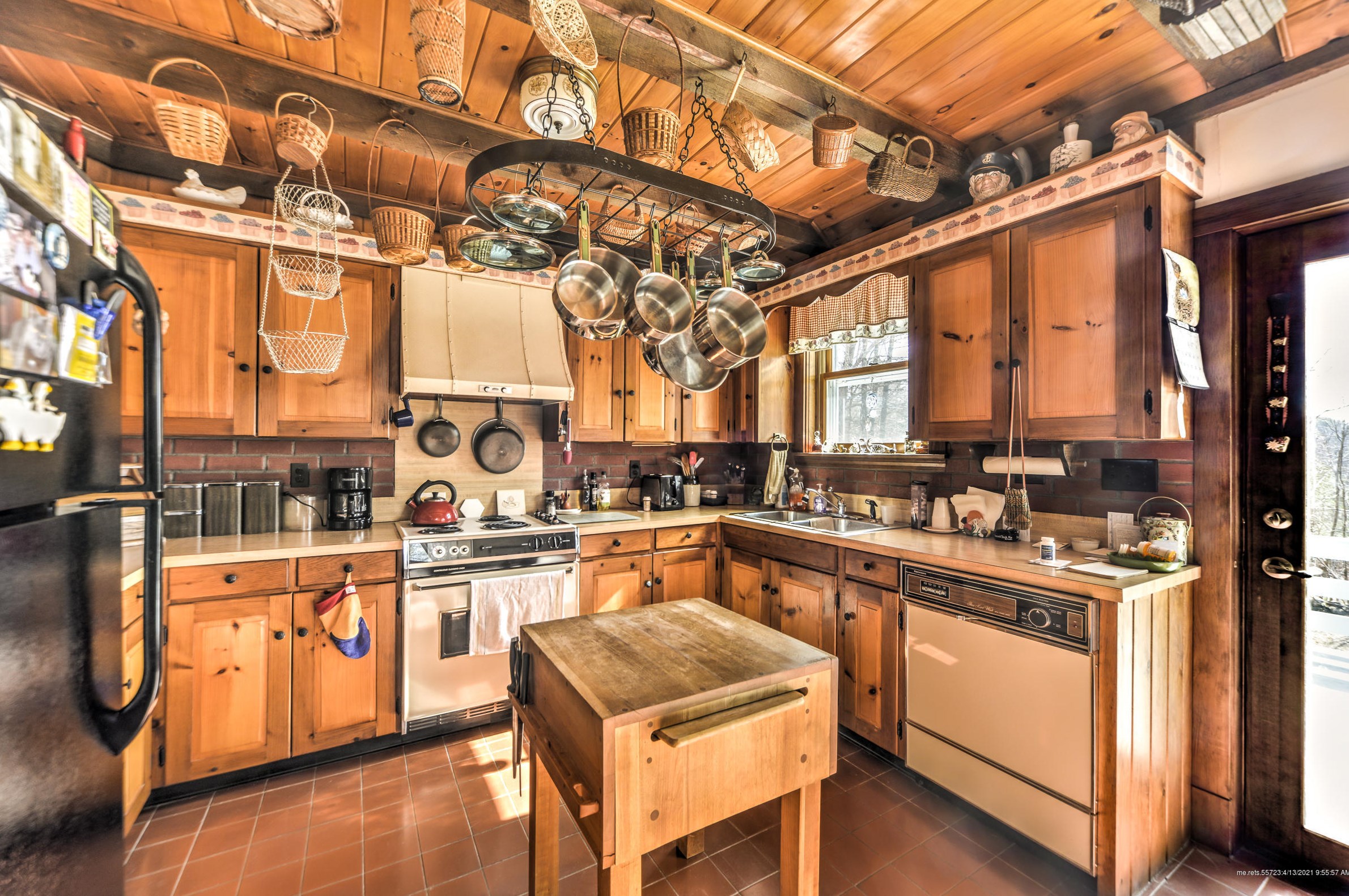 156 Gile Rd, Fayette, ME 04349