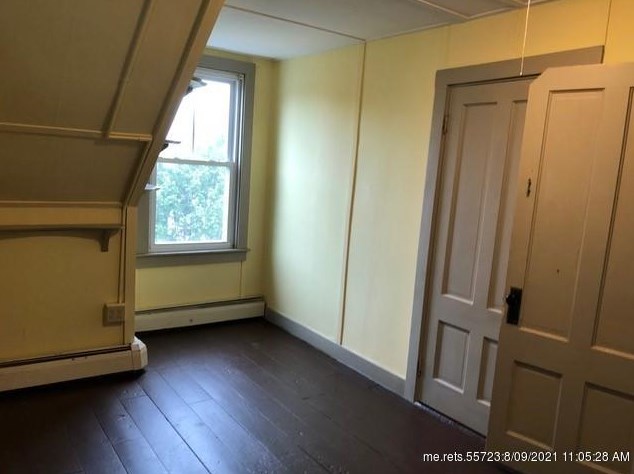 21 Sawyer St, Portland ME 04106-2128 exterior