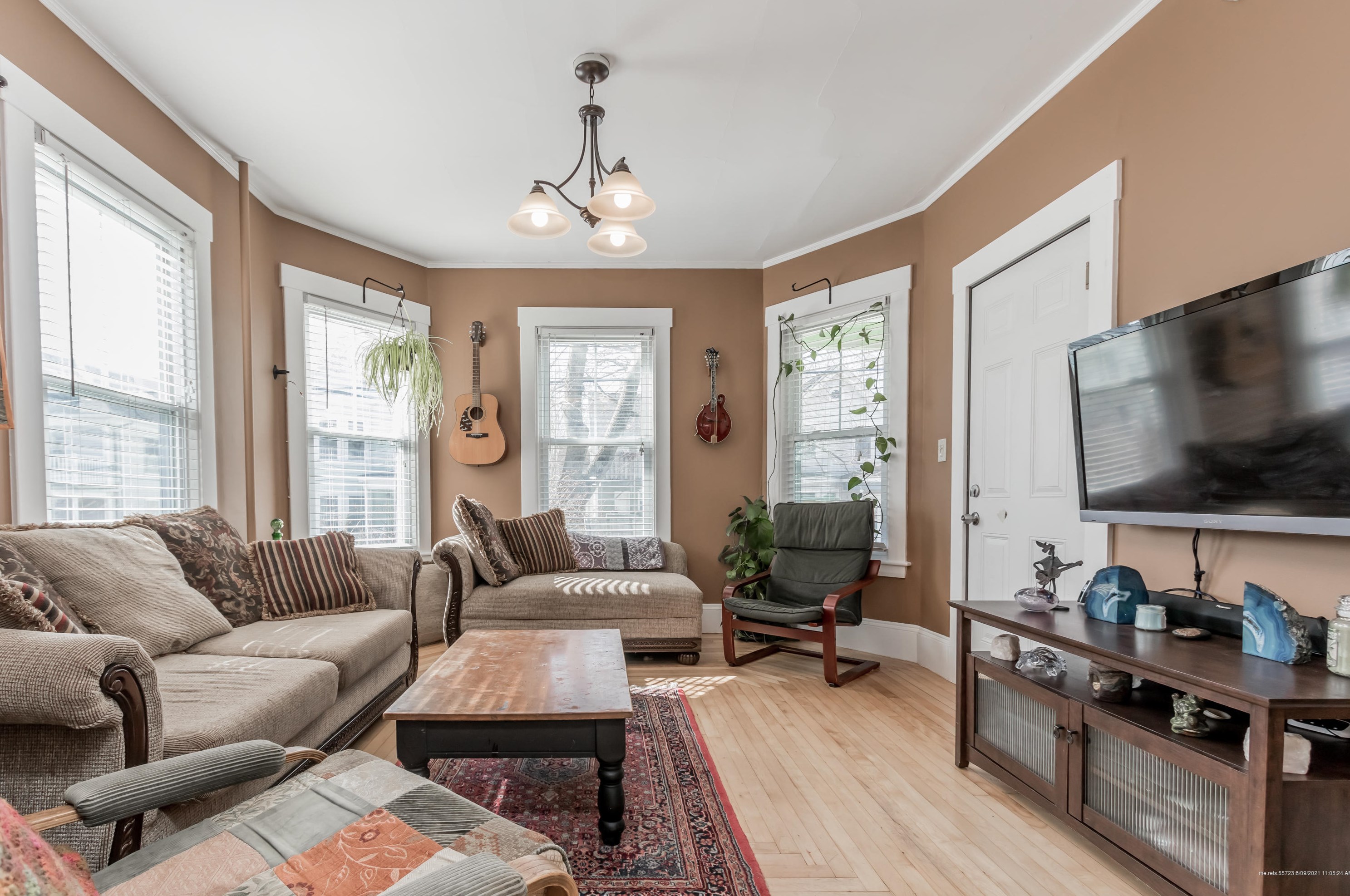 21 Sawyer St, Portland ME 04106-2128 exterior