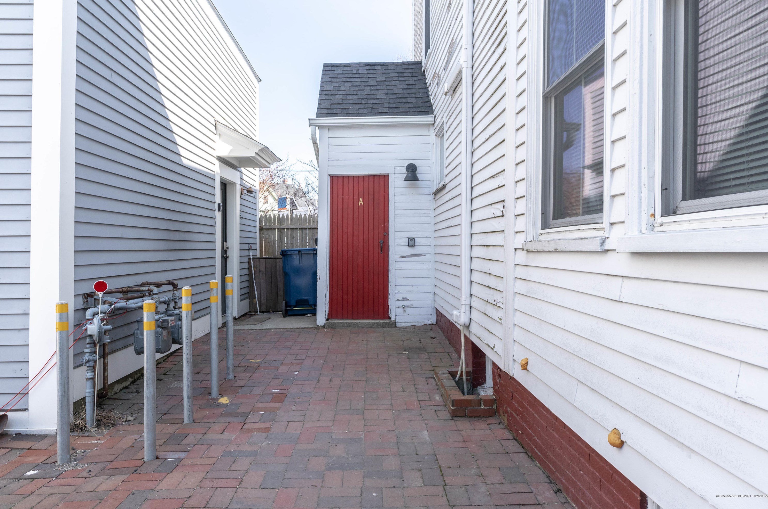 6 Houlton St, Portland ME  04102-3411 exterior